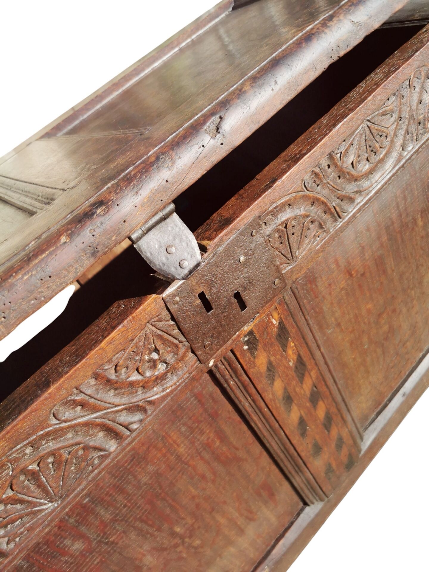Antique English chest / 17th century coffer