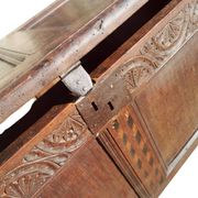 Ancient English chest / 17th century coffer