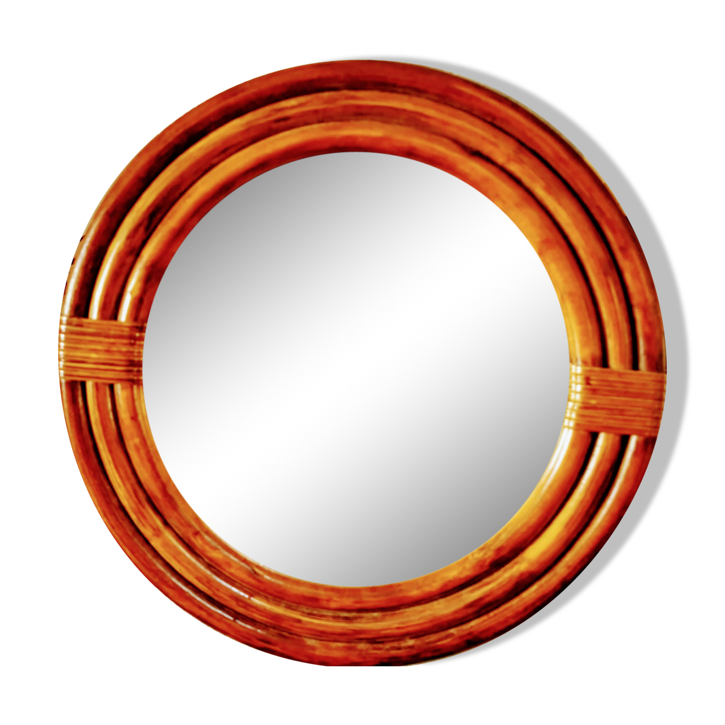 Round rattan mirror