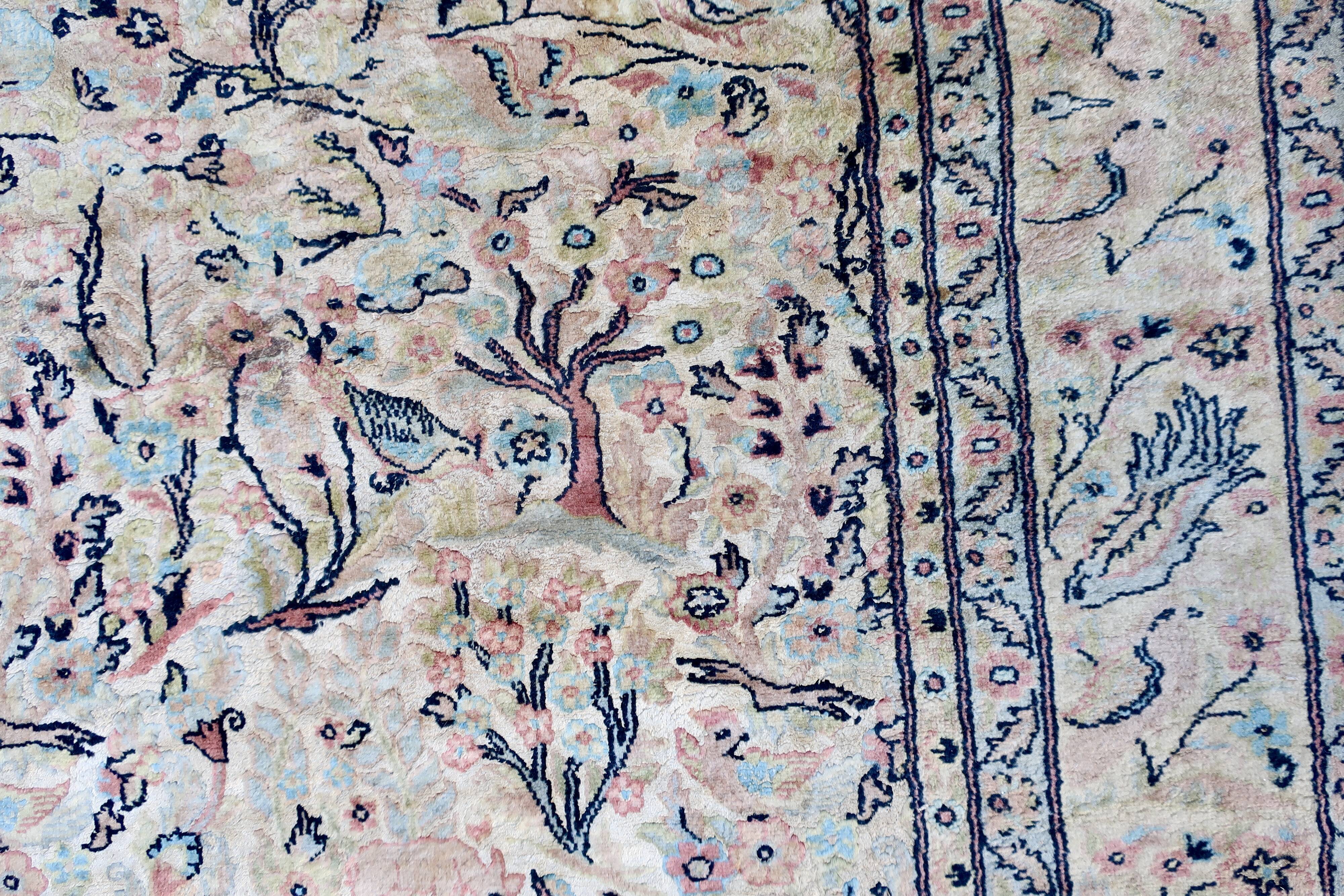 Persian Wool and Silk Rug, 185 x 125 cm