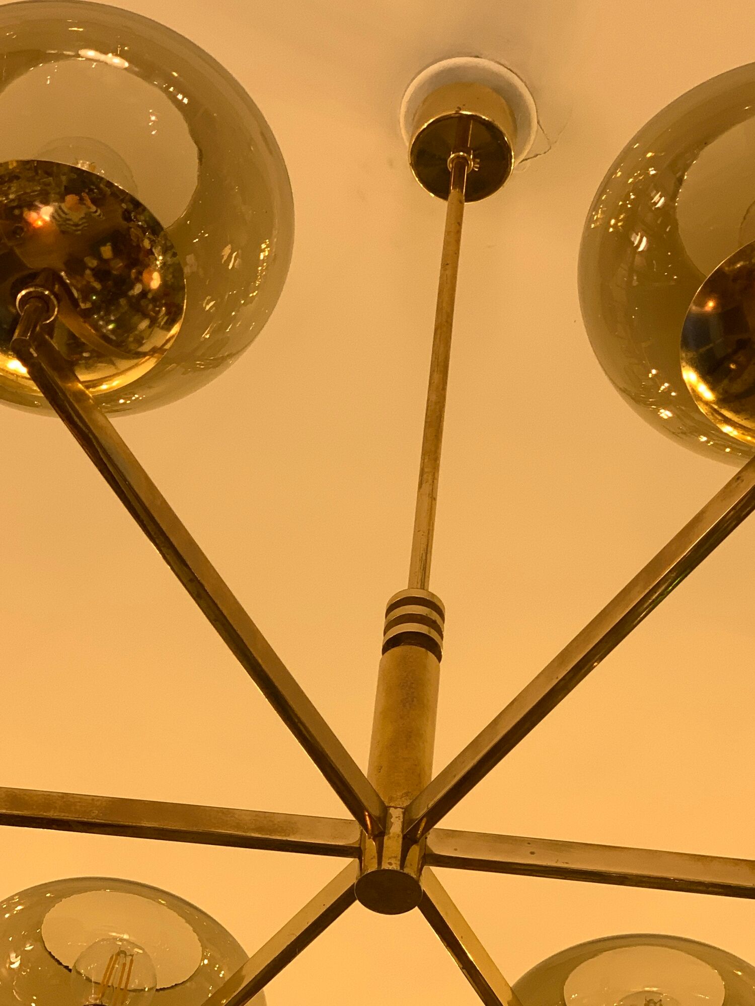 Italian Sciolari chandelier in brass, 6 burners with smoked glass, 1970