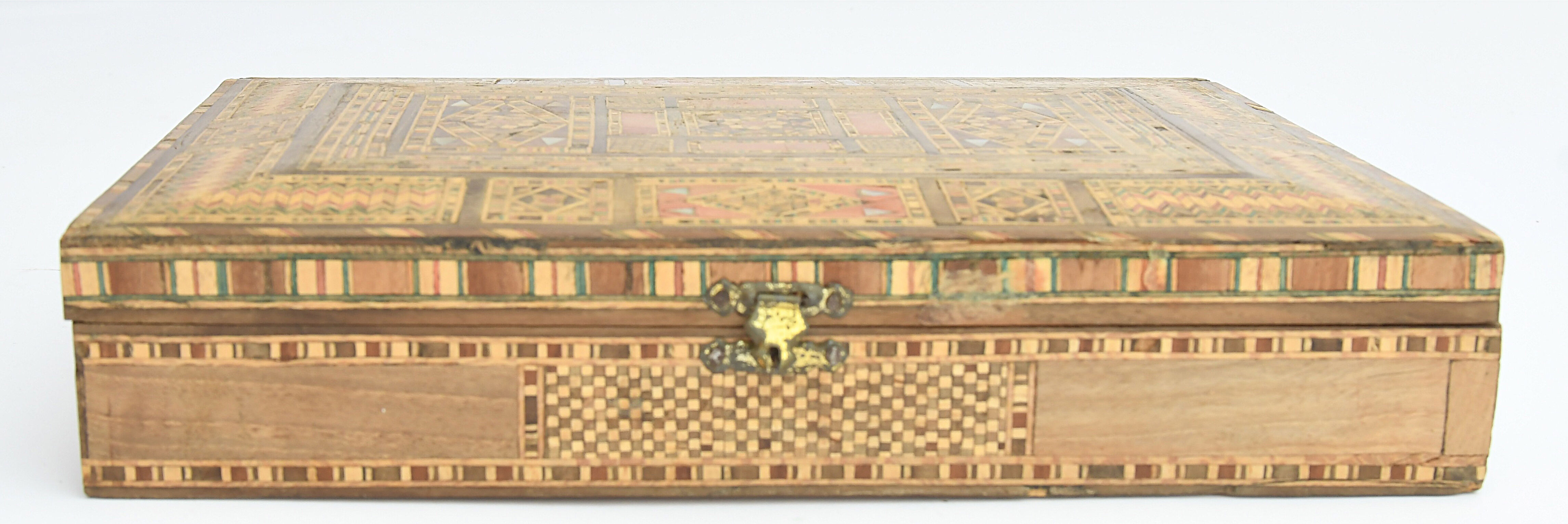 Khatam box