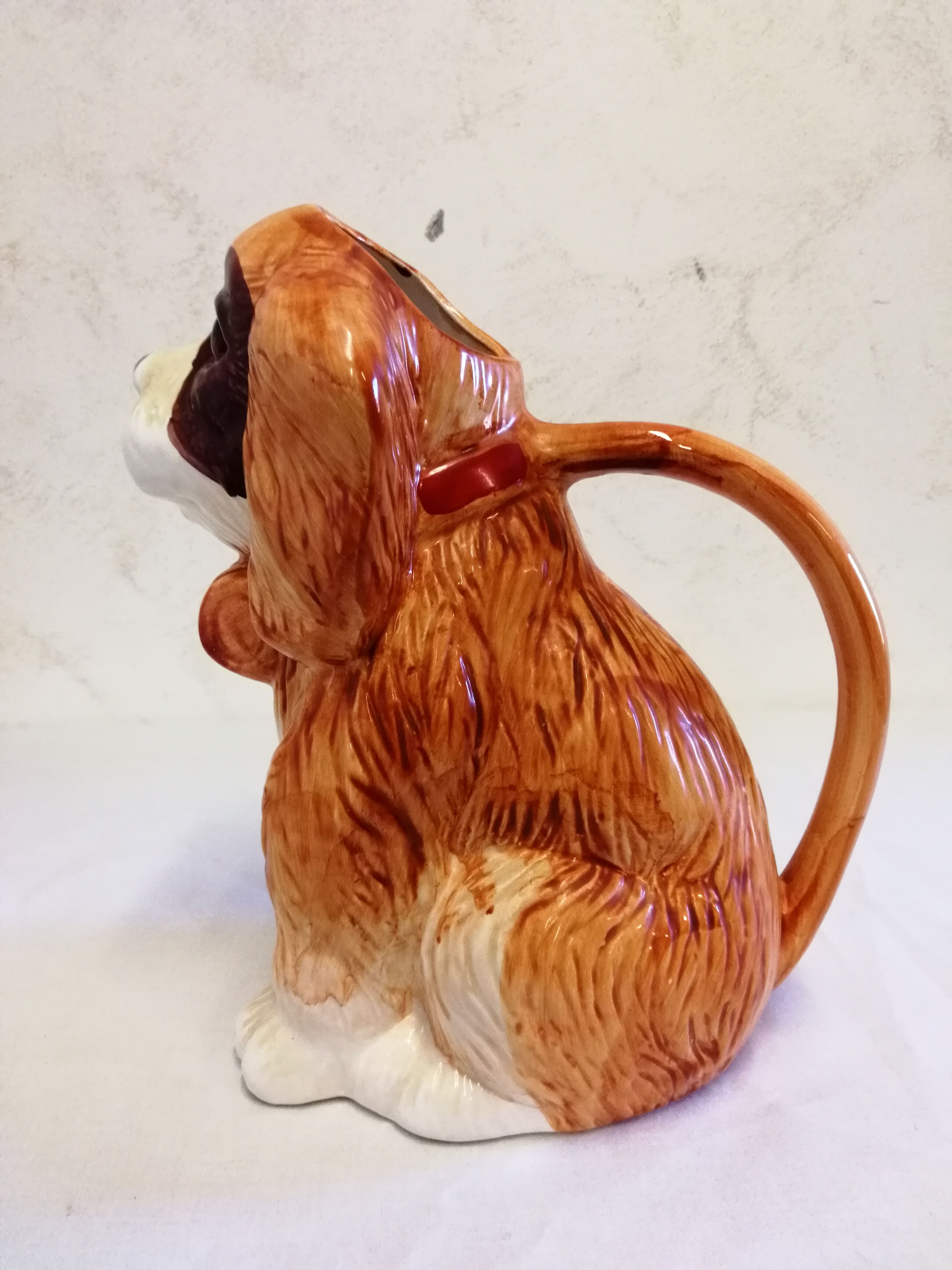 Pichet en barbotine " chien"