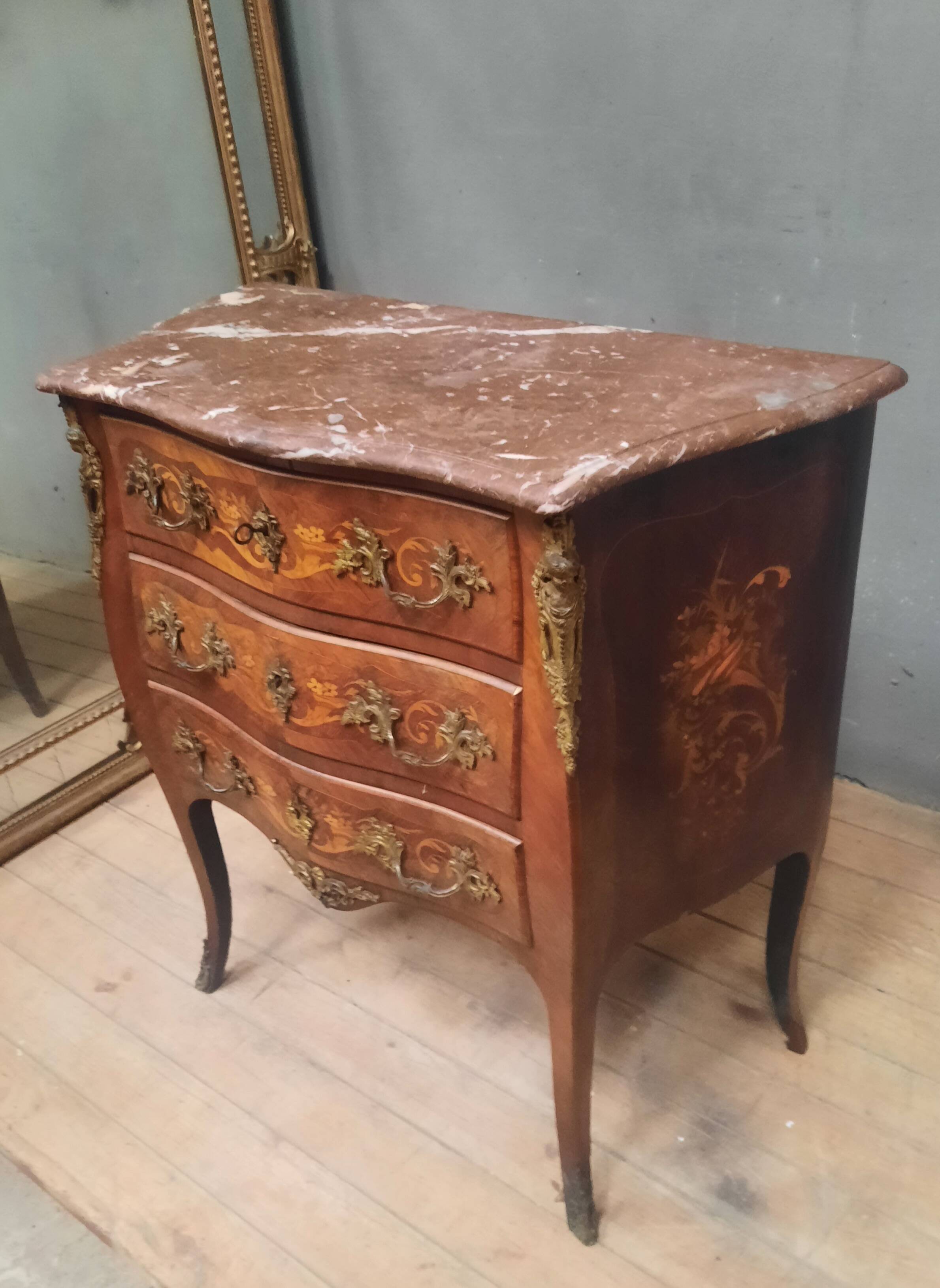 Louis XV style commode, late nineteenth century.