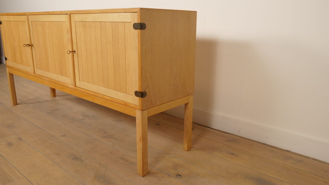 Vintage Sideboard | Oak | Danish Design | Kurt Ostervig