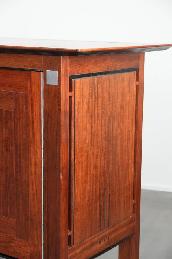 Étonnant et bien conservé grand buffet de style Art Déco