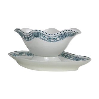 Sauceboat, Pasteur pattern, from the French manufacturer Moulin des Loups