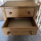 Commode anglaise ancienne en bois de pin