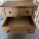 Commode anglaise ancienne en bois de pin