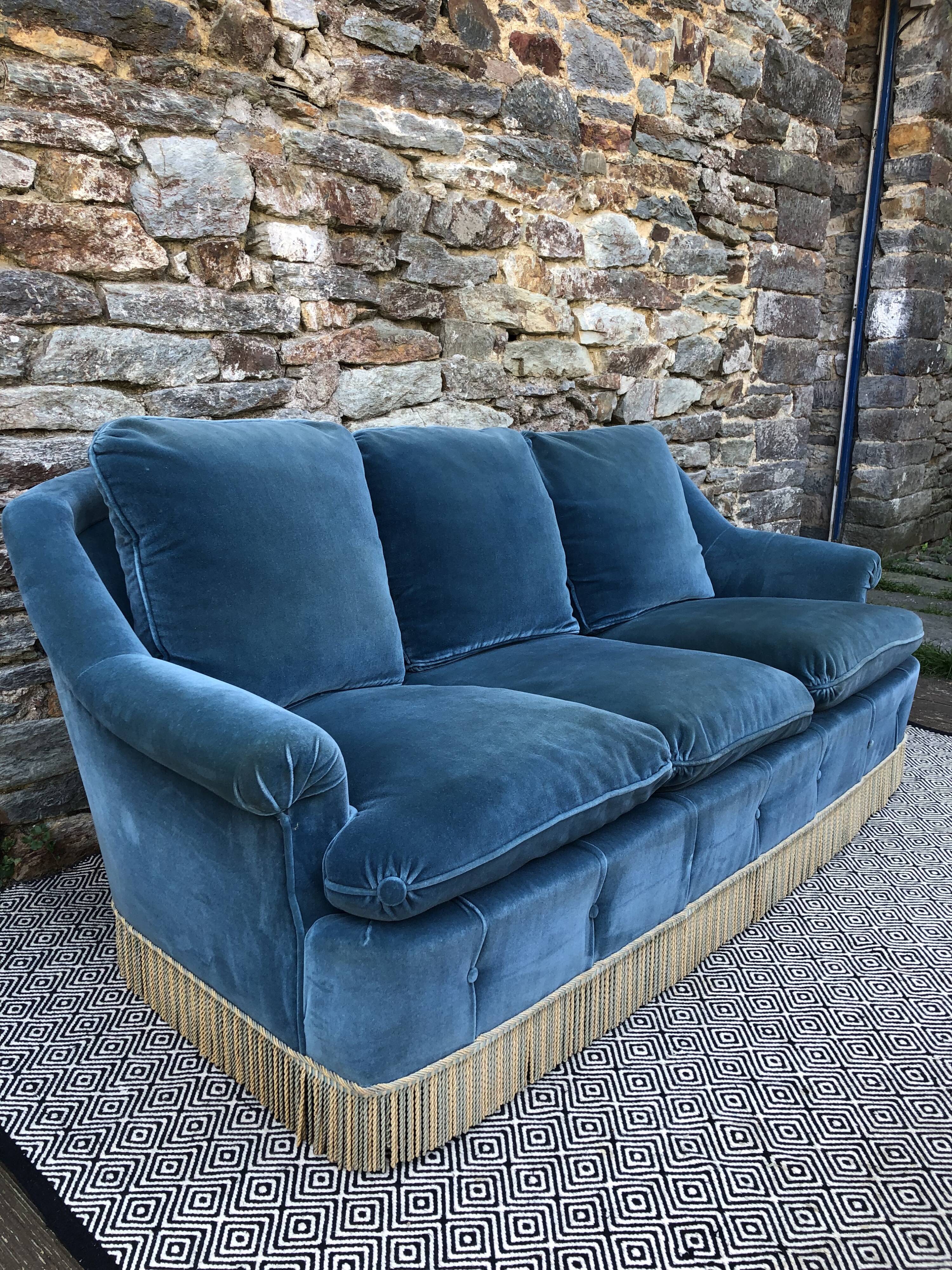 Blue velvet toad sofa