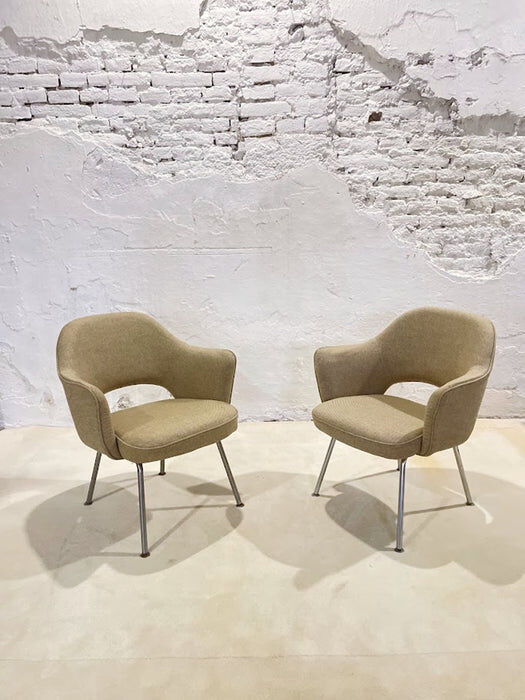 Pair of “Executive” armchairs by Eero Saarinen for Knoll, 1950-1960s