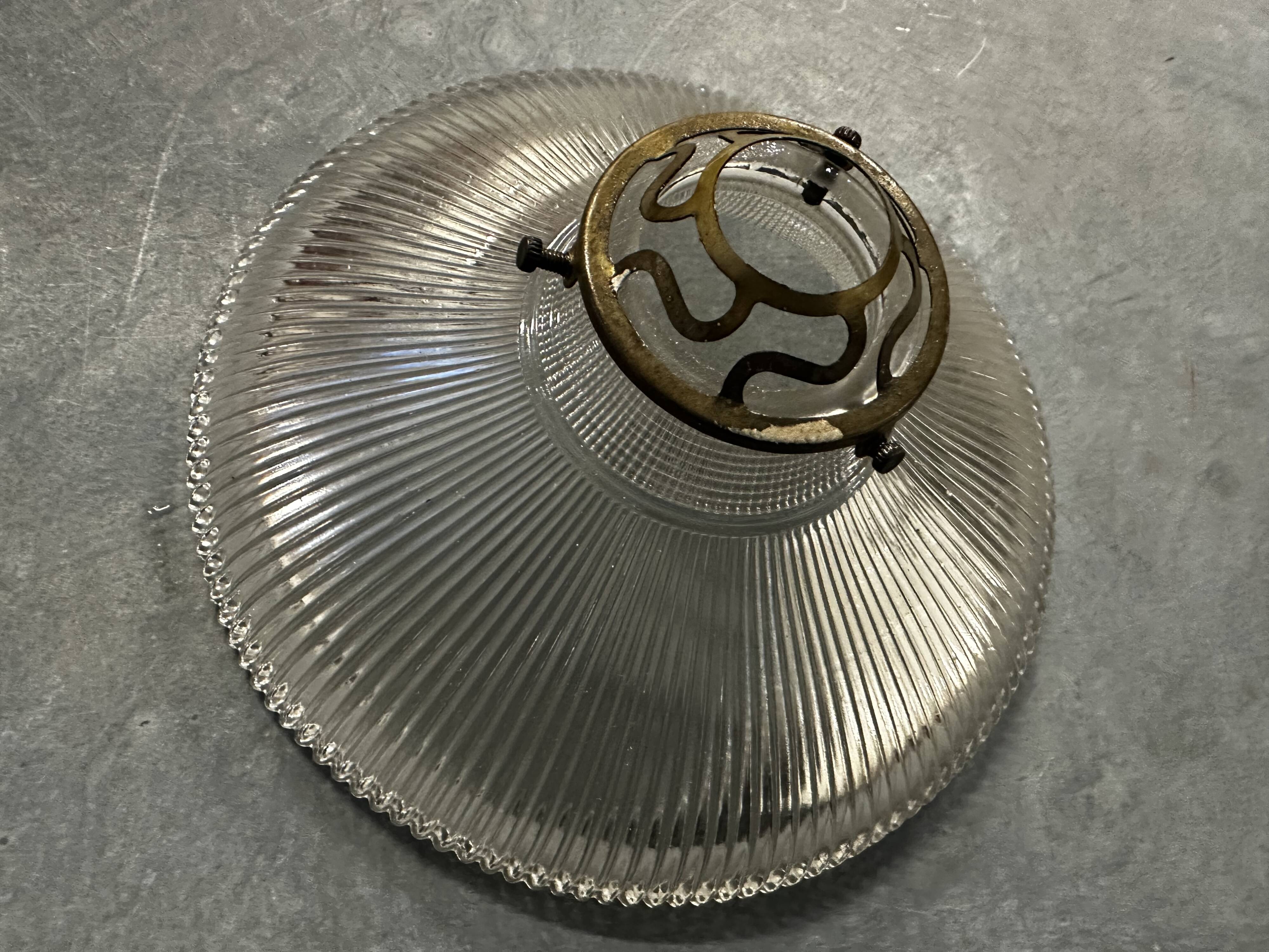 Suspension in holophane striated glass and brass support - art-deco period