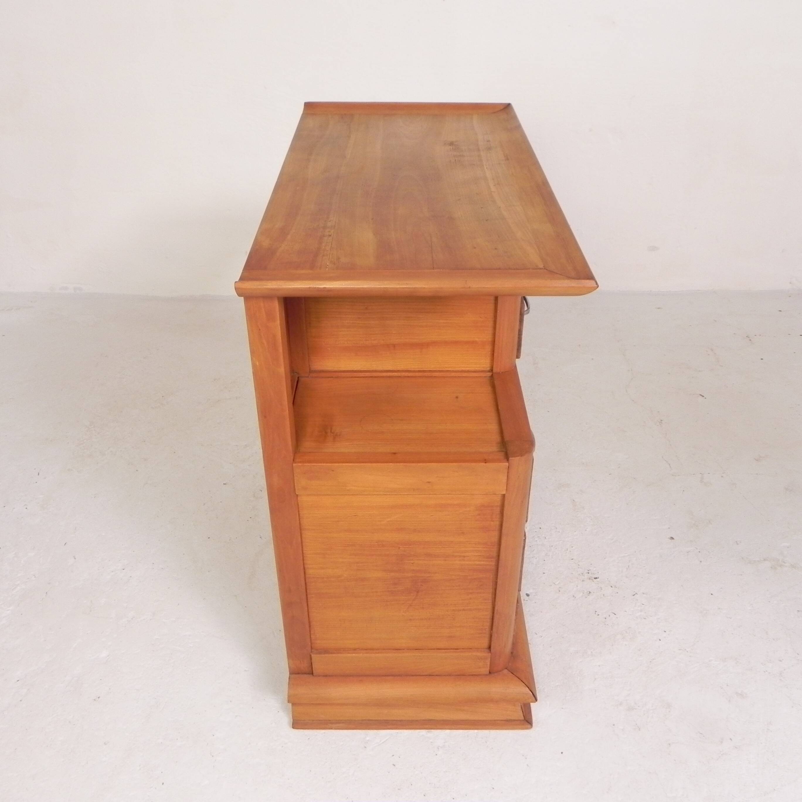 Small Art Deco chest of drawers with 5 drawers, 1930s.