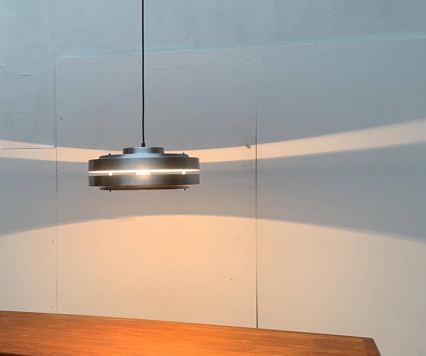 Suspension UFO from the mid-century German space age.