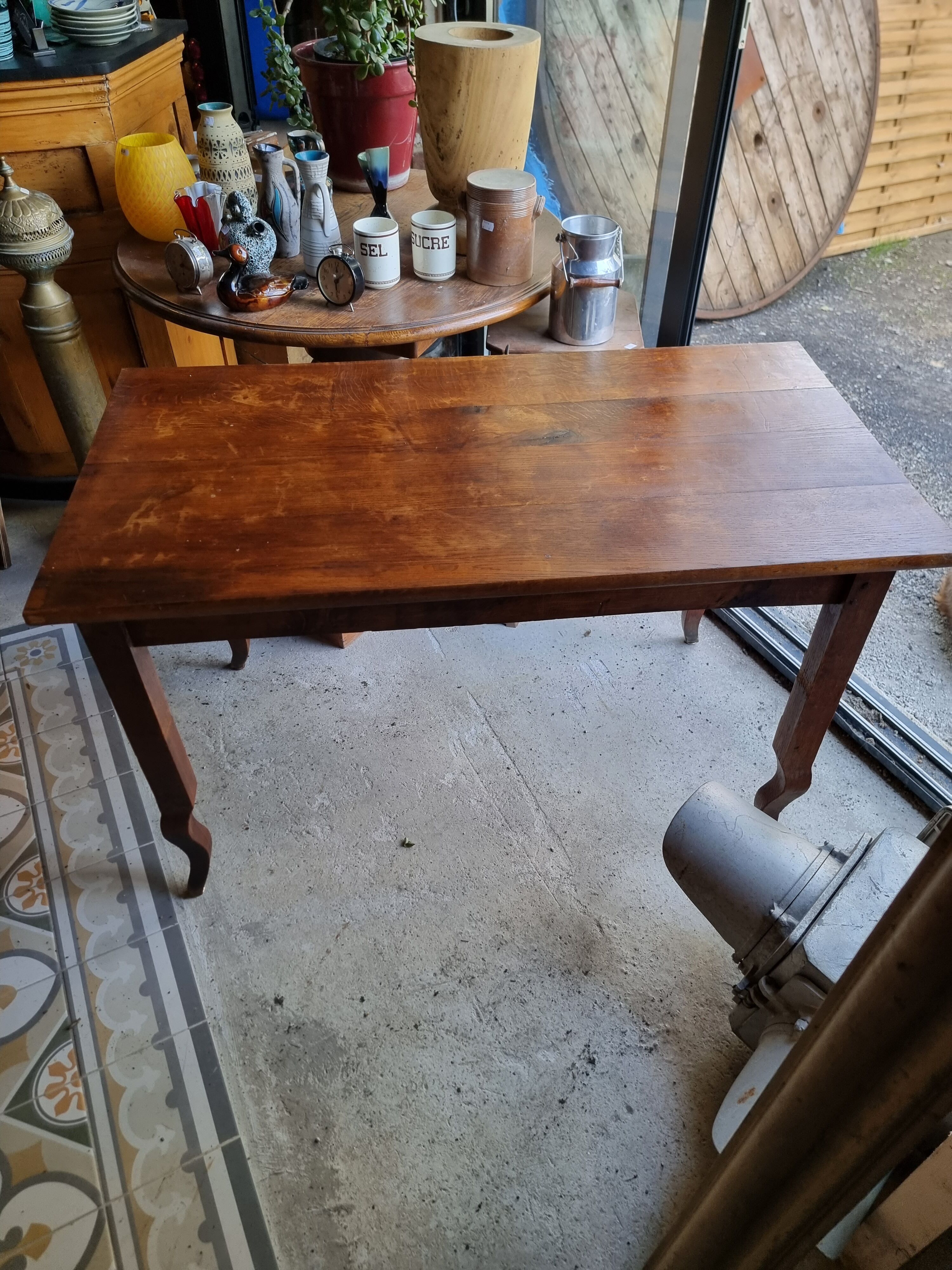 Restaurant tables, set of 4