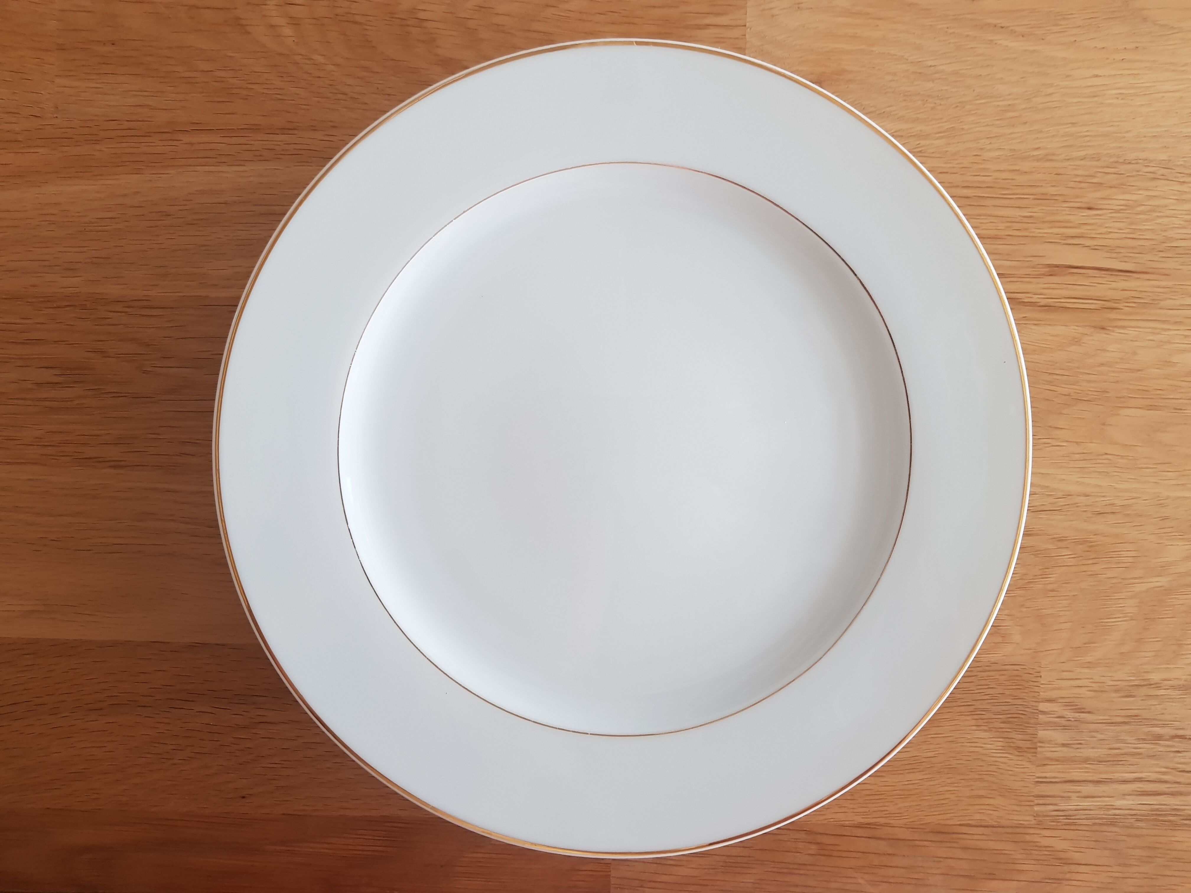 Set of 6 flat plates in porcelain liserets or Guy Degrenne