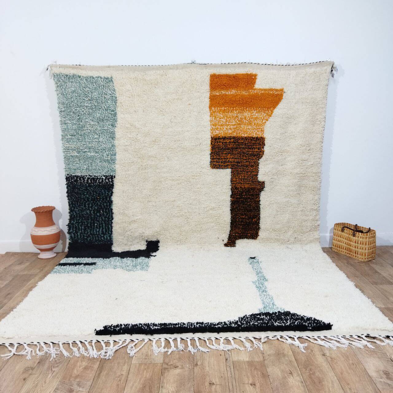 Handmade moroccan berber rug 330 x 243 cm