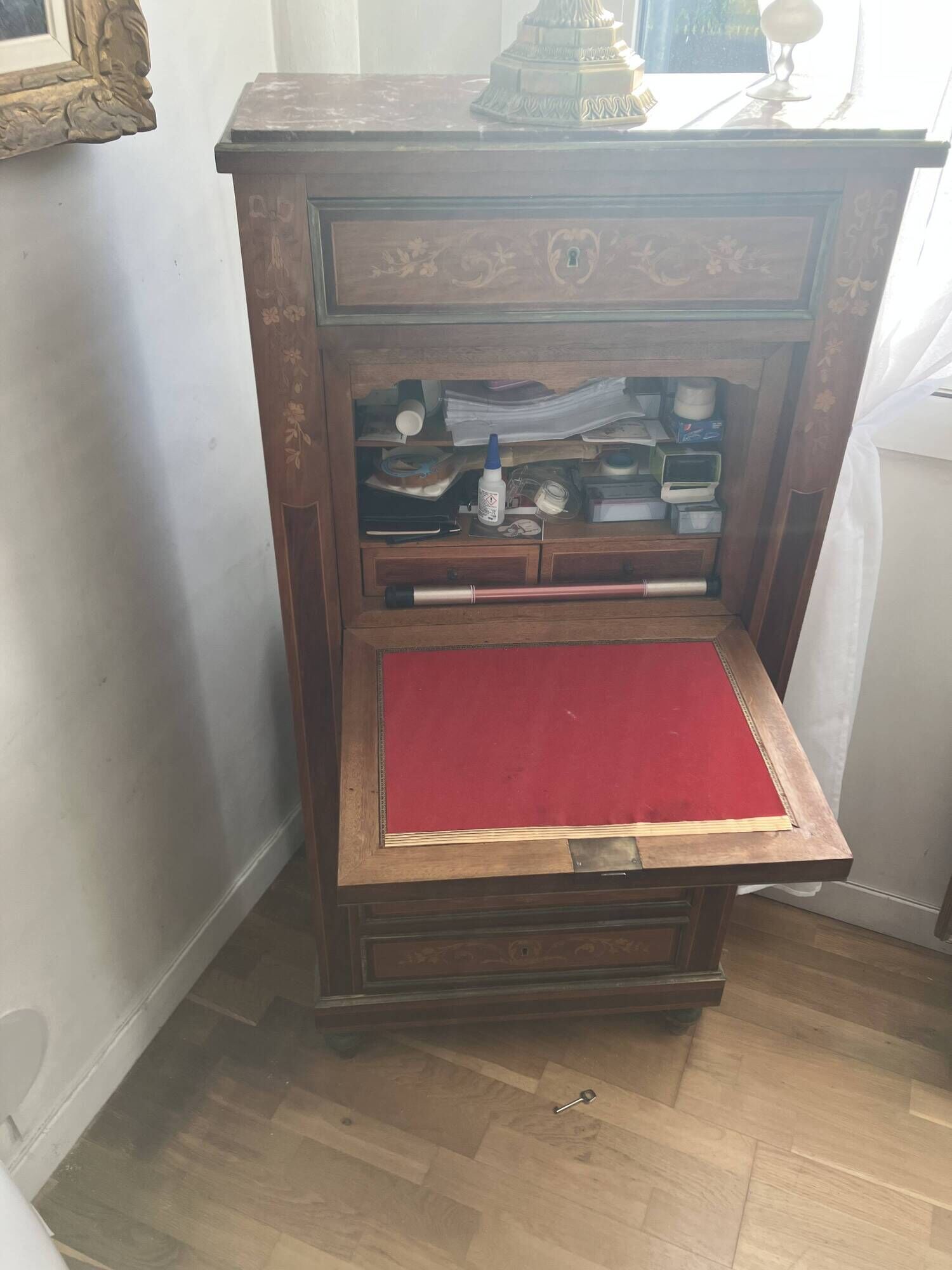 Secretary with a marquetry drop-leaf, marble top, floral decoration.