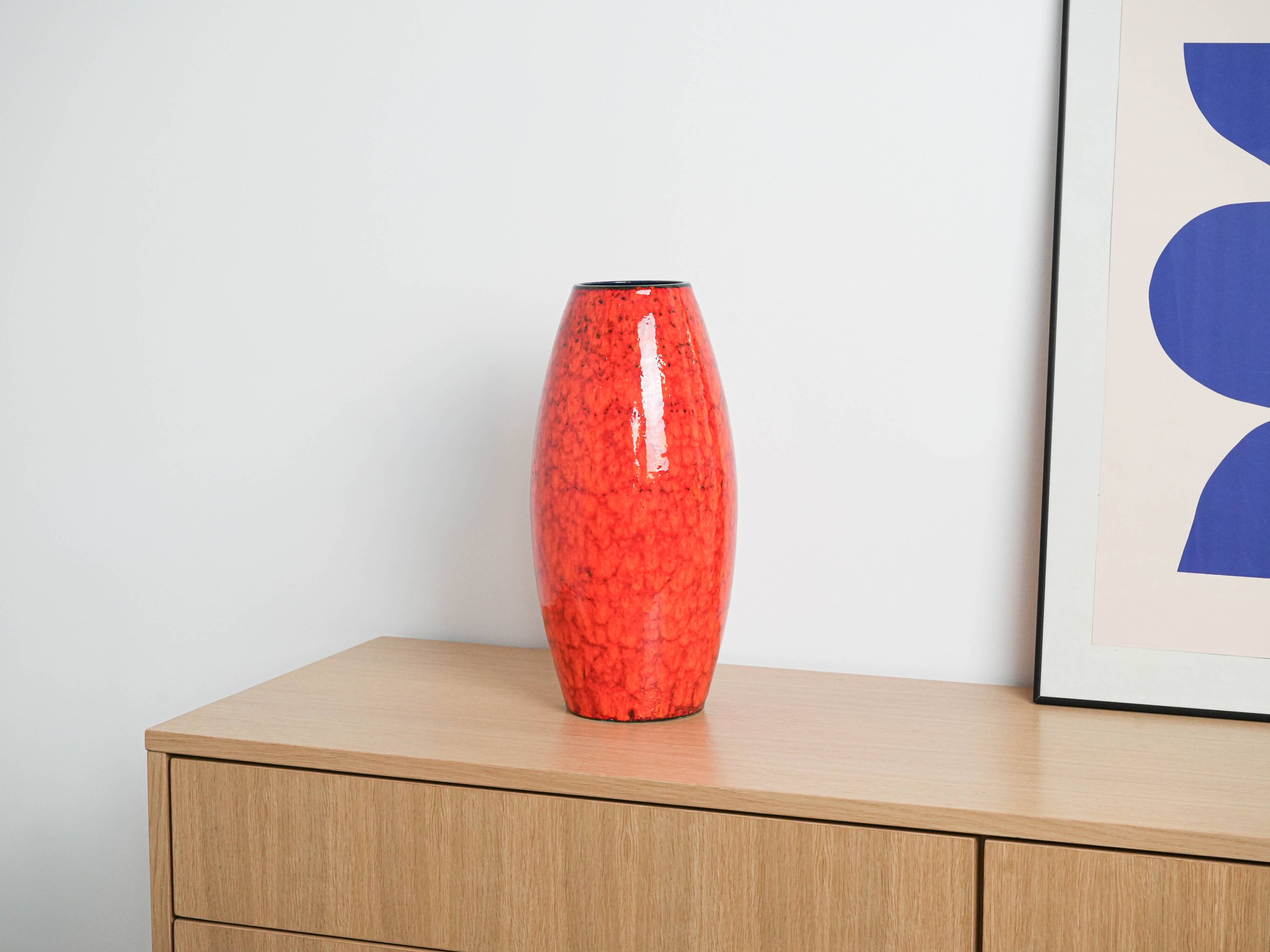 Vase en céramique rouge, design allemand, années 1960, fabriqué par Scheurich.