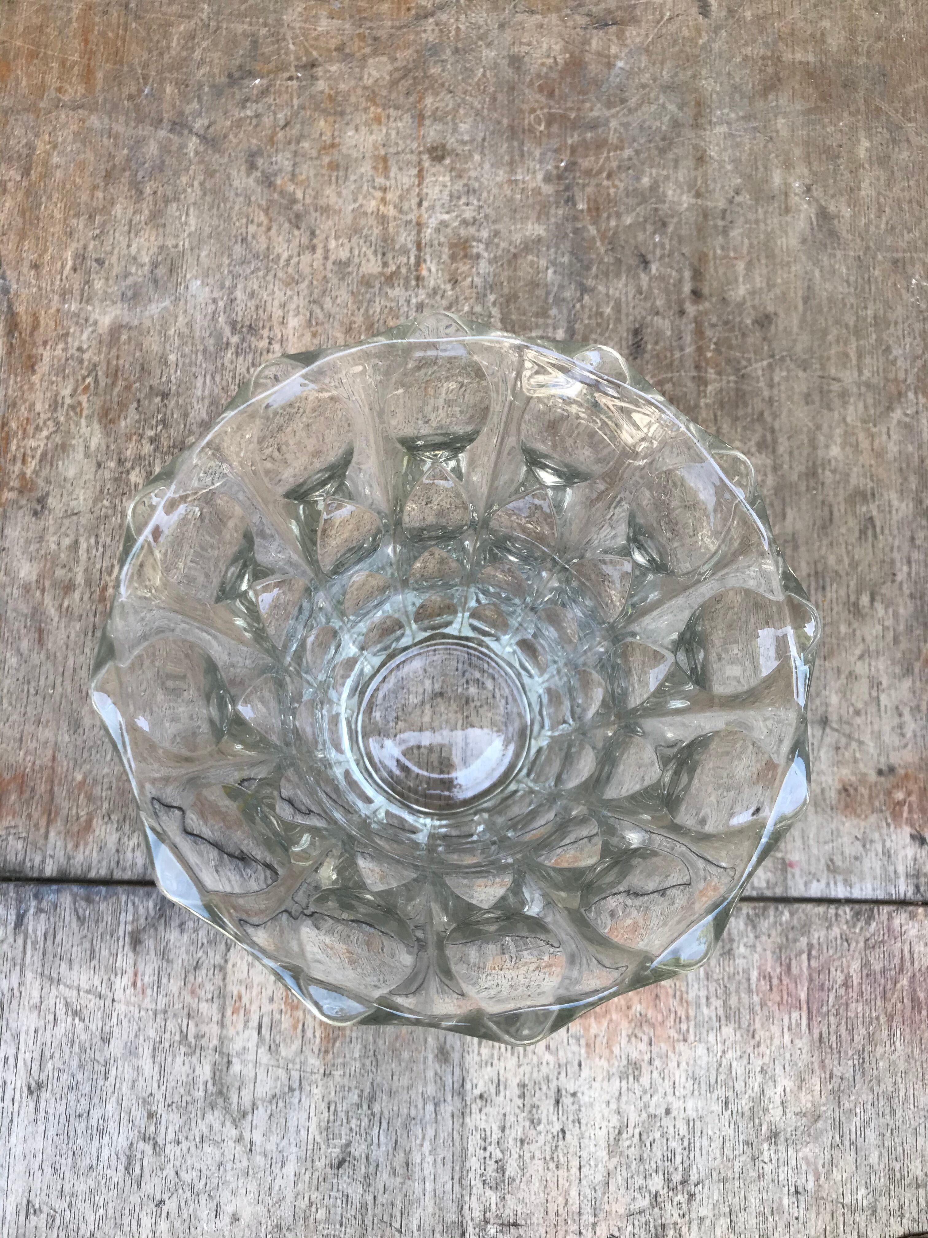 Vase en verre moulé made in Tchécoslovaquie années 70 vintage