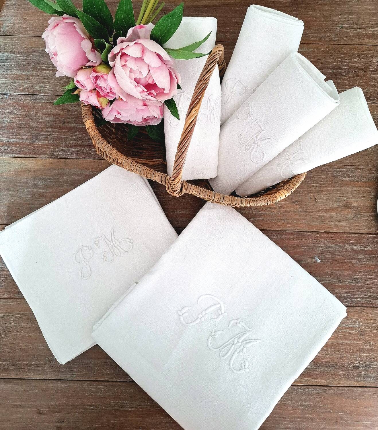 Antique monogrammed tablecloth and 8 napkins