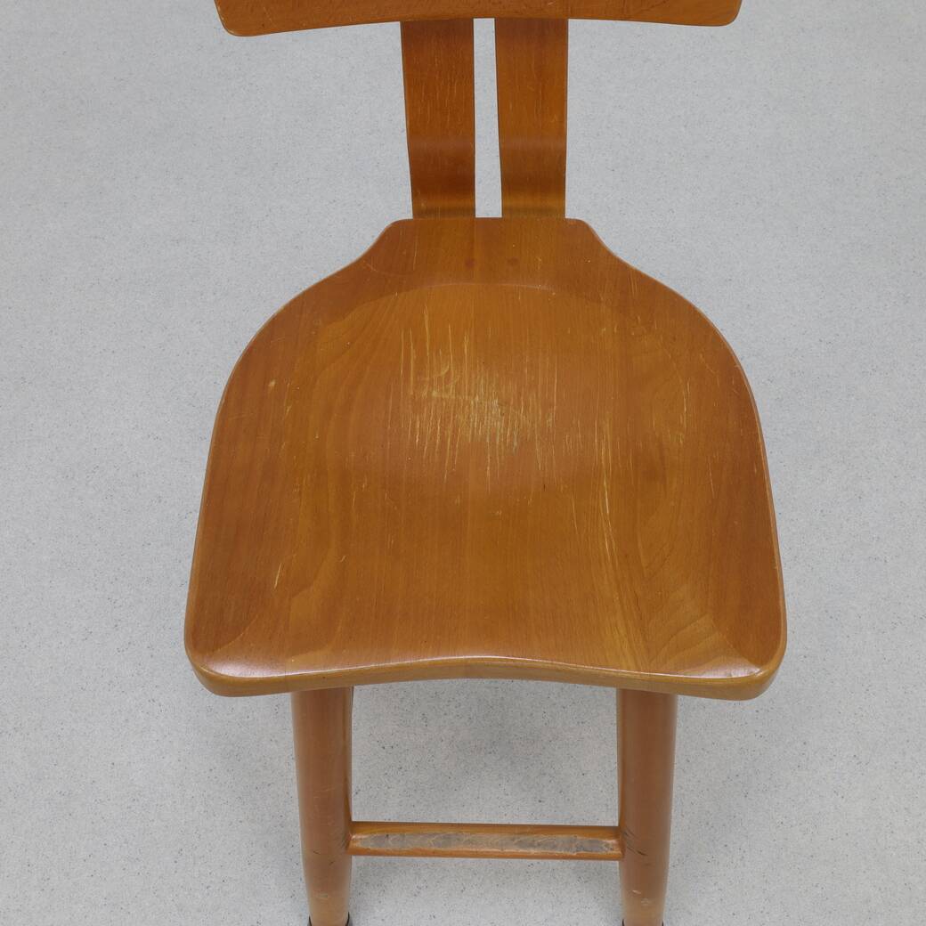 Lot de 4 tabourets de bar vintage en bois