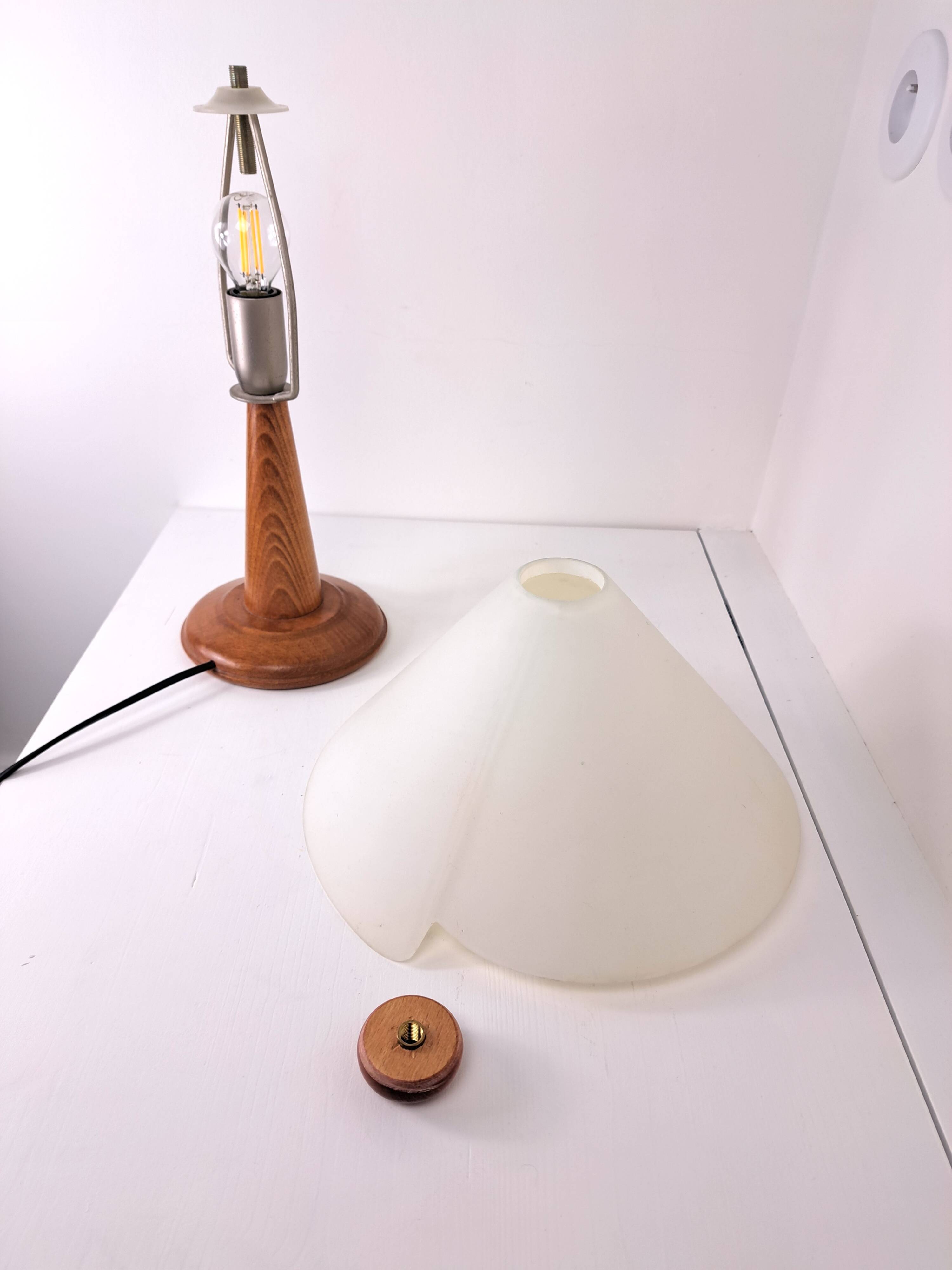 Vintage hem glass lampshade bedside lamp