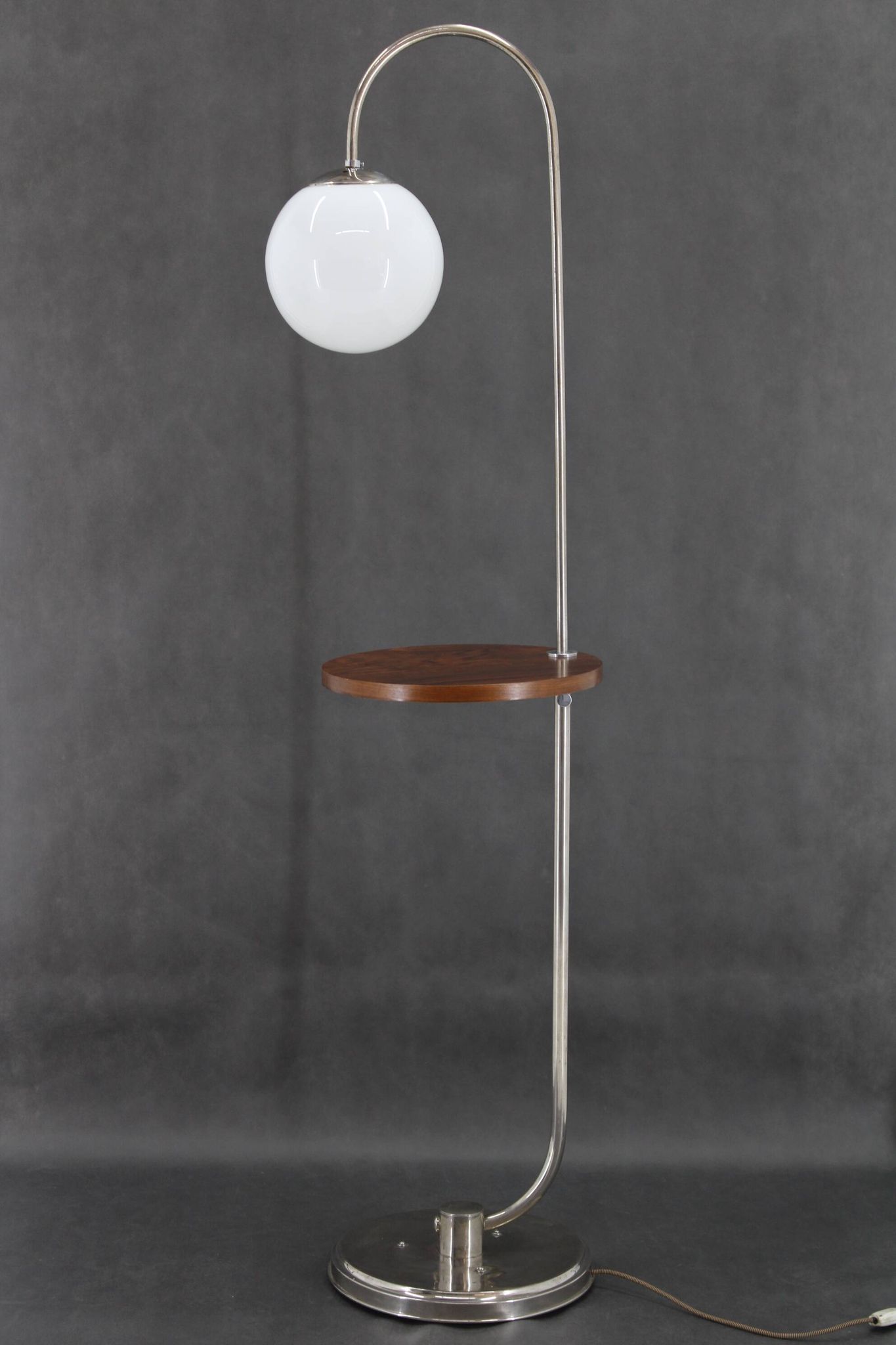 Lampadaire Bauhaus des années 1930, Tchécoslovaquie