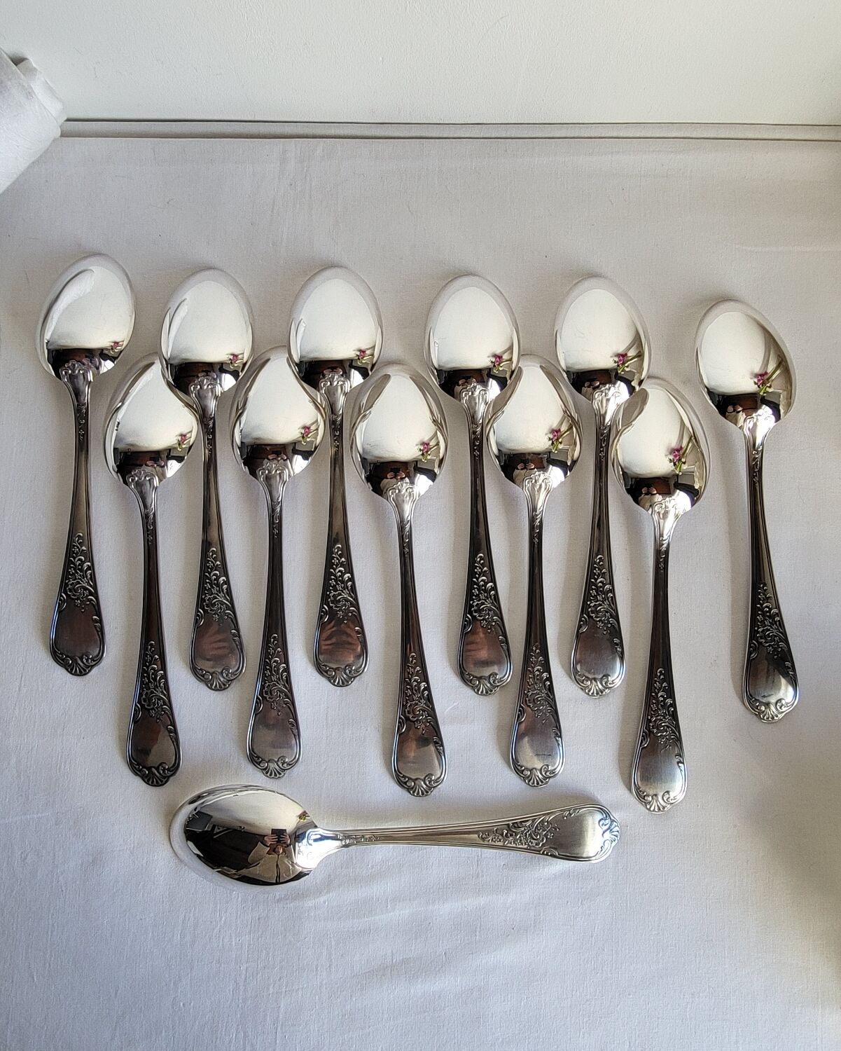 12 large silver-plated metal table spoons by Guildart