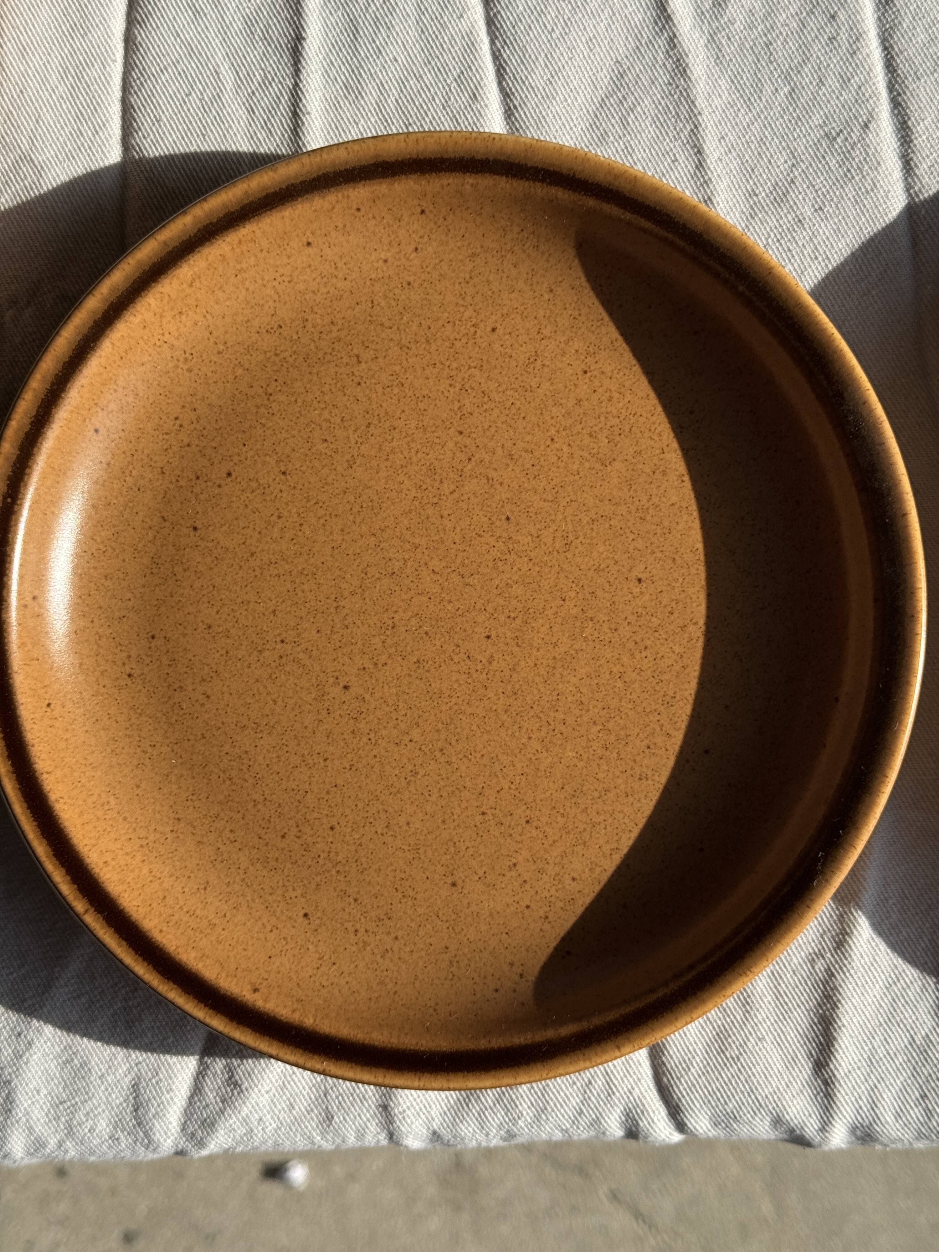 Set of 11 small dessert plates in brown-striped stoneware from Sarreguemines.