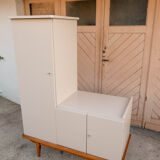 Asymmetrical cabinet