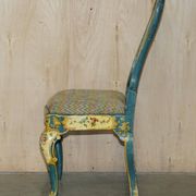 Paire de chaises Regency antiques et table assortie