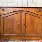 Buffet bas d'époque Louis XVI en merisier massif