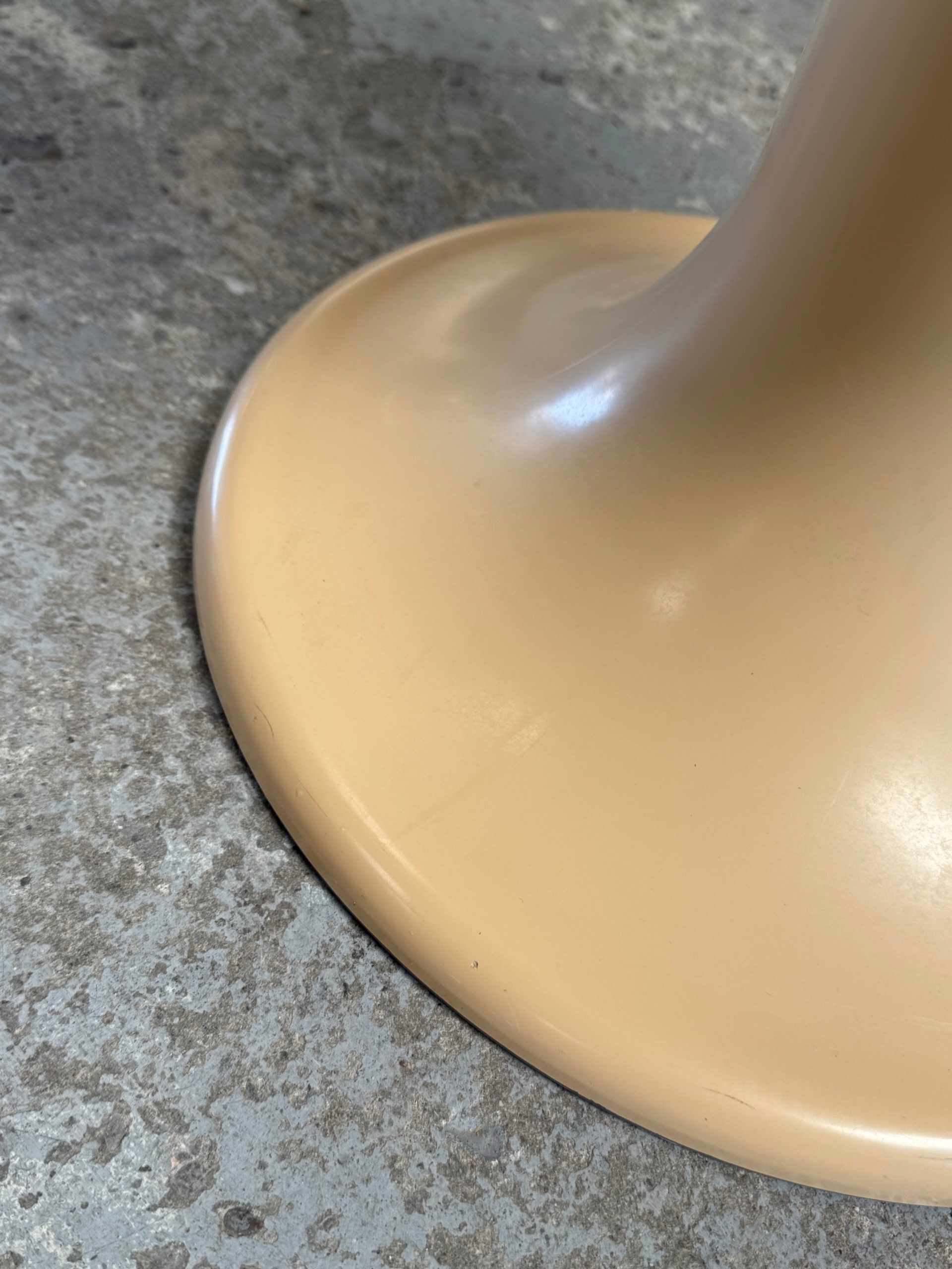 Tabouret space age
