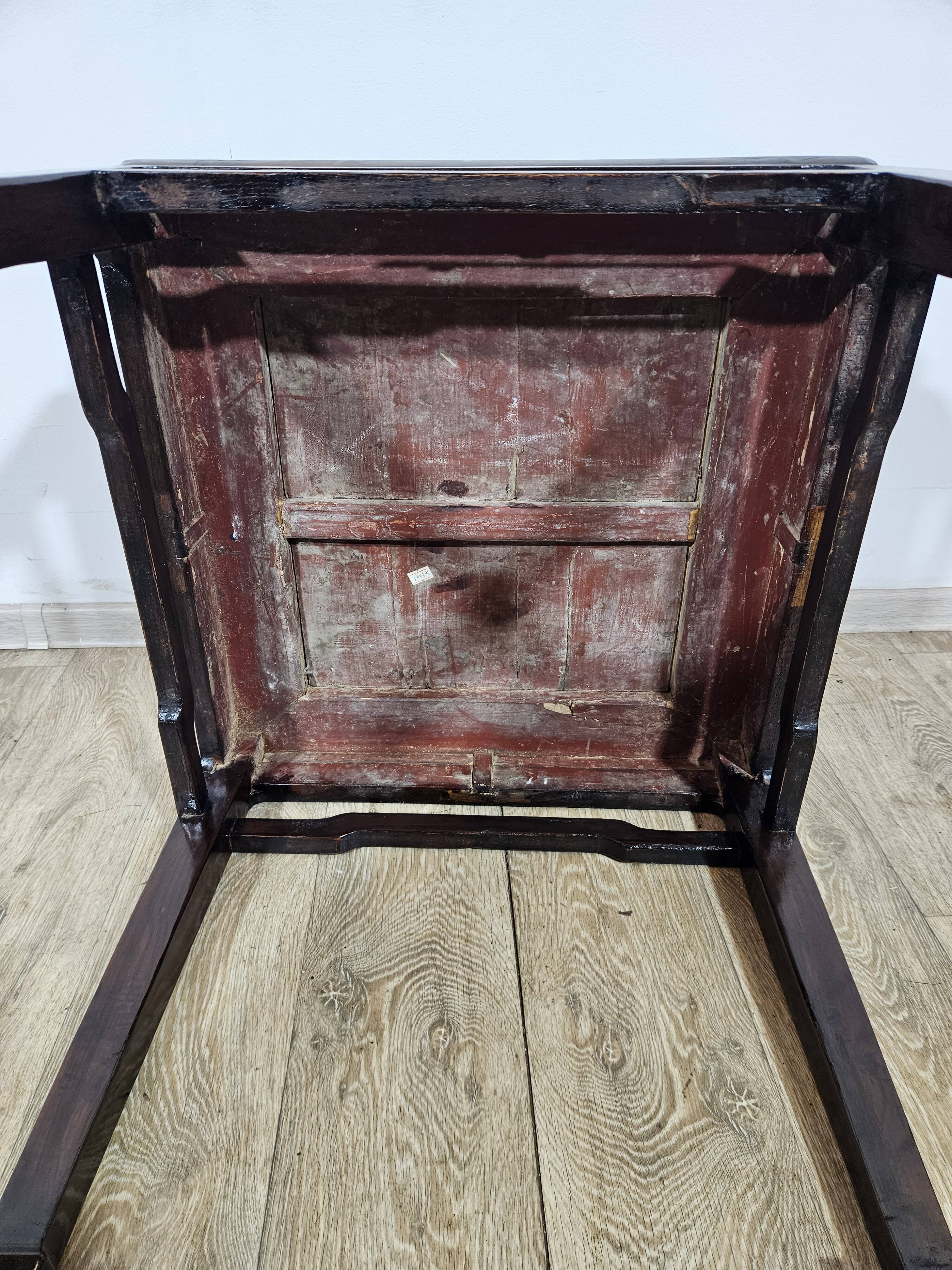 Chinese coffee table from the 19th century Qing Dynasty in Ming style