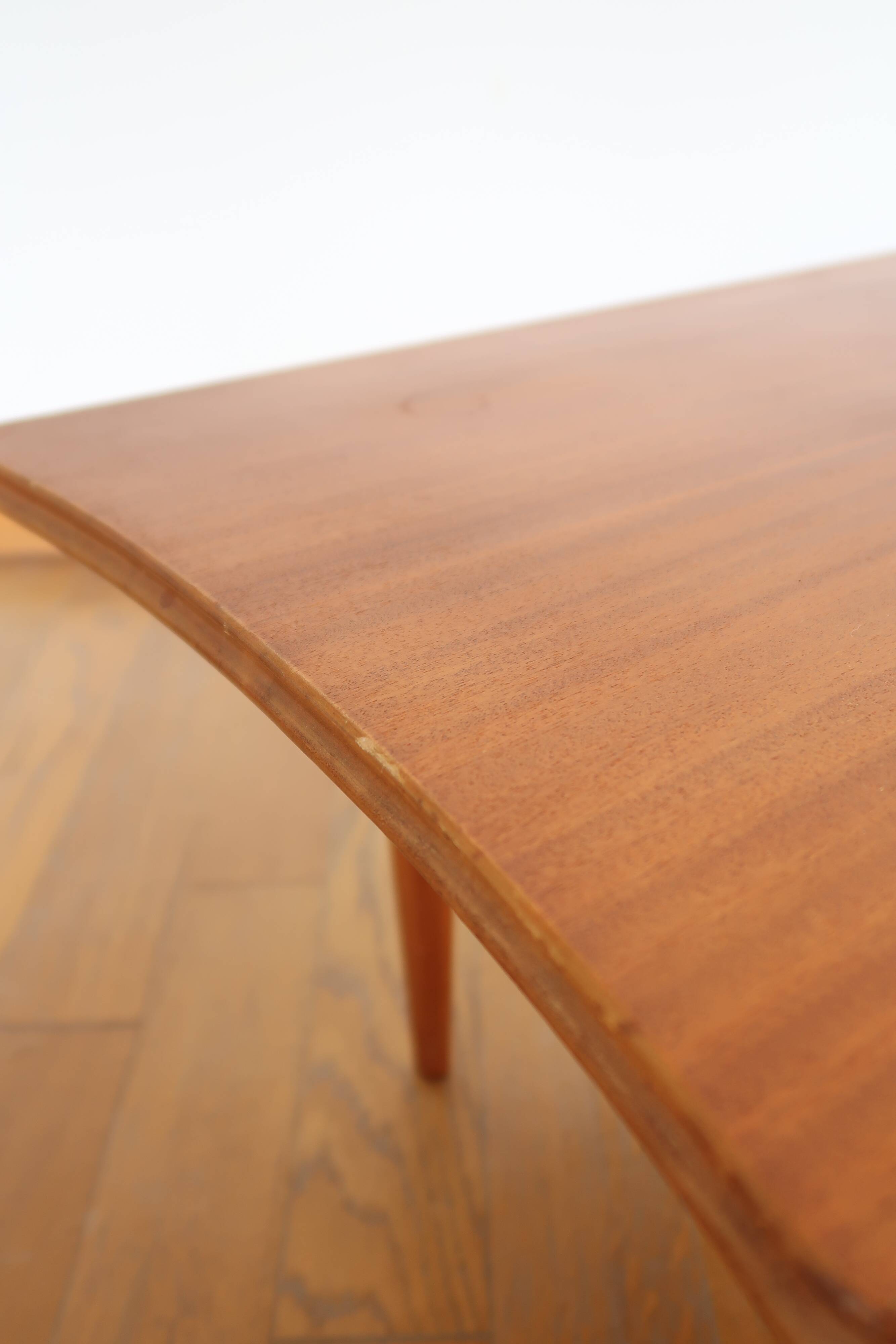 Scandinavian coffee table Fyne Ladye
