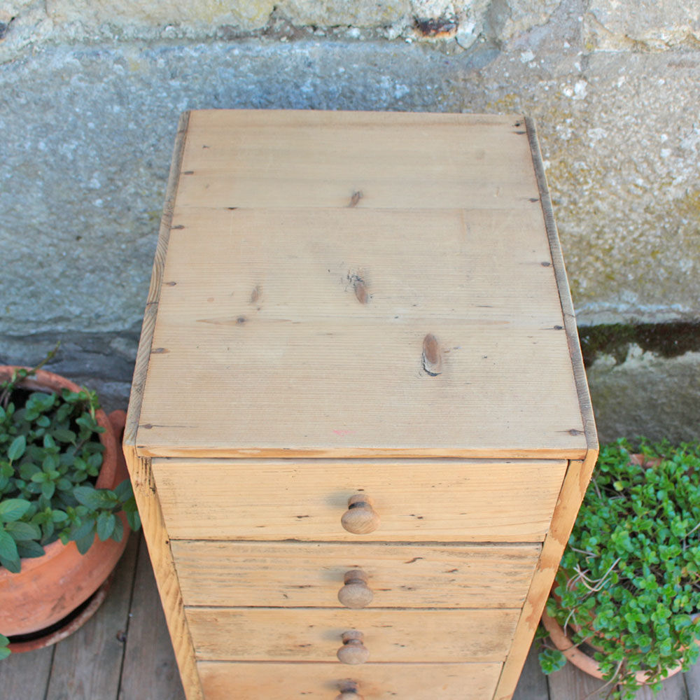 Rag-picker wood raw