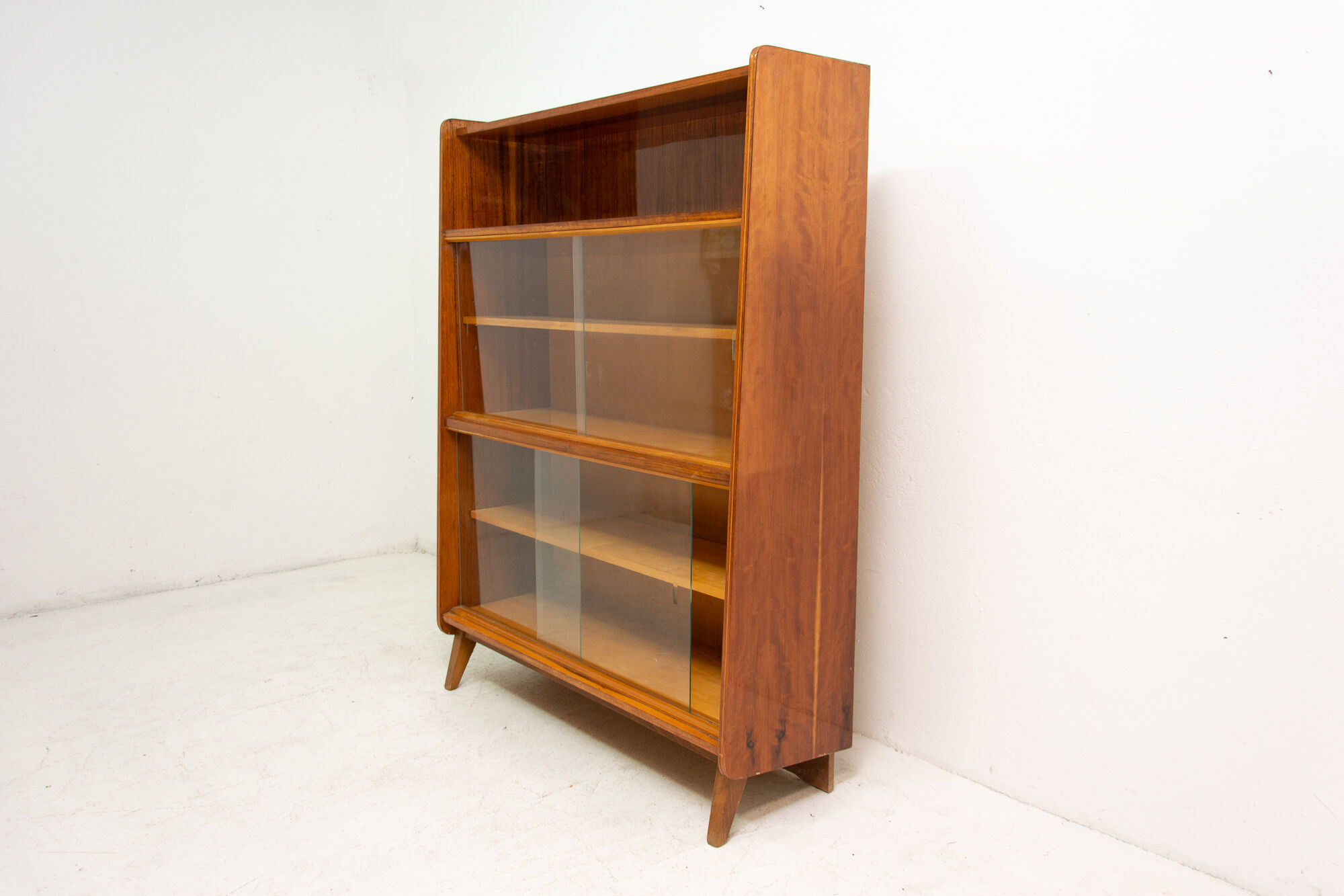 Bibliothèque vintage du milieu du siècle par František Jirák, années 1960, Tchécoslovaquie