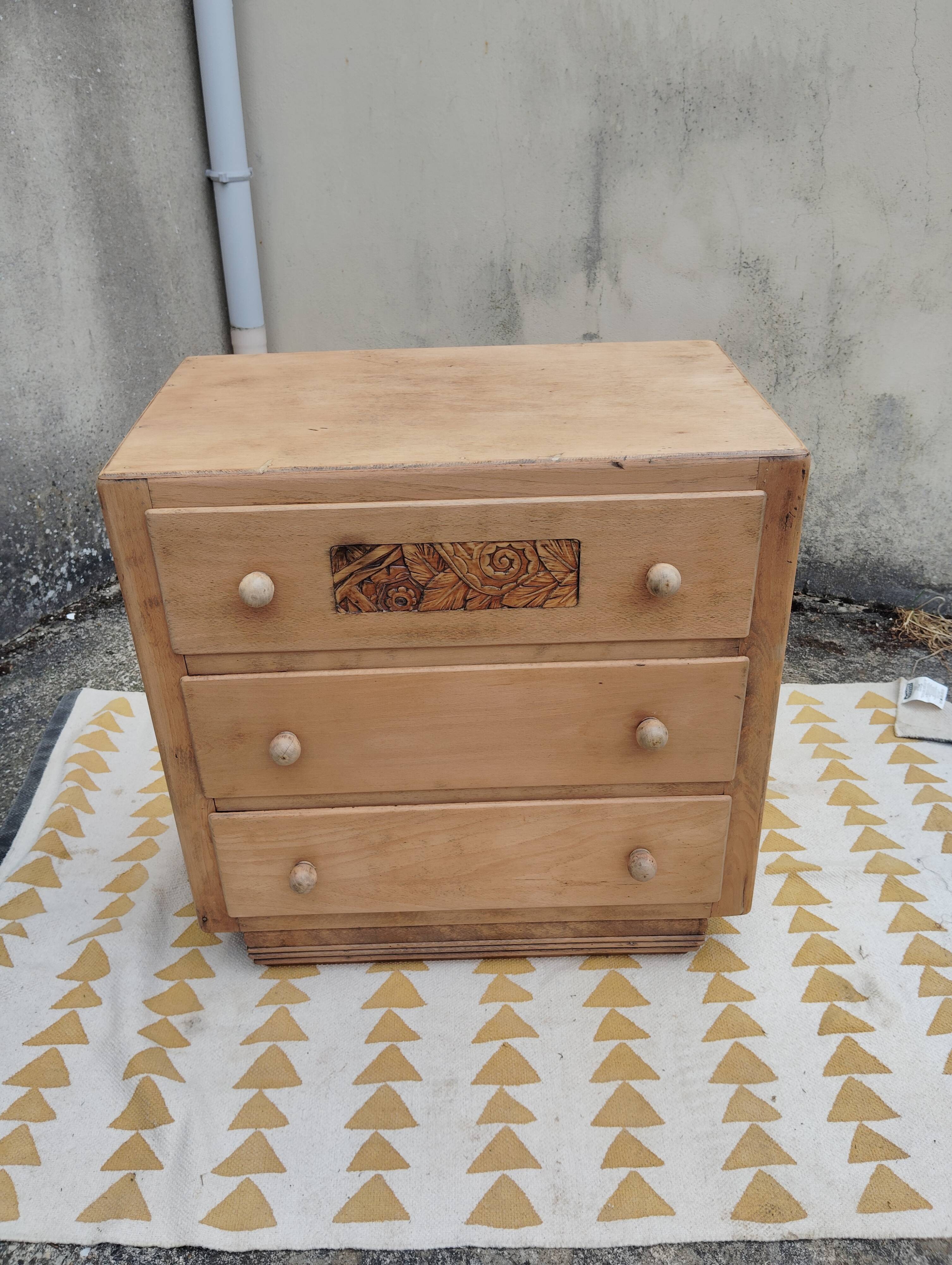 Petite commode "Art déco" éclaircie