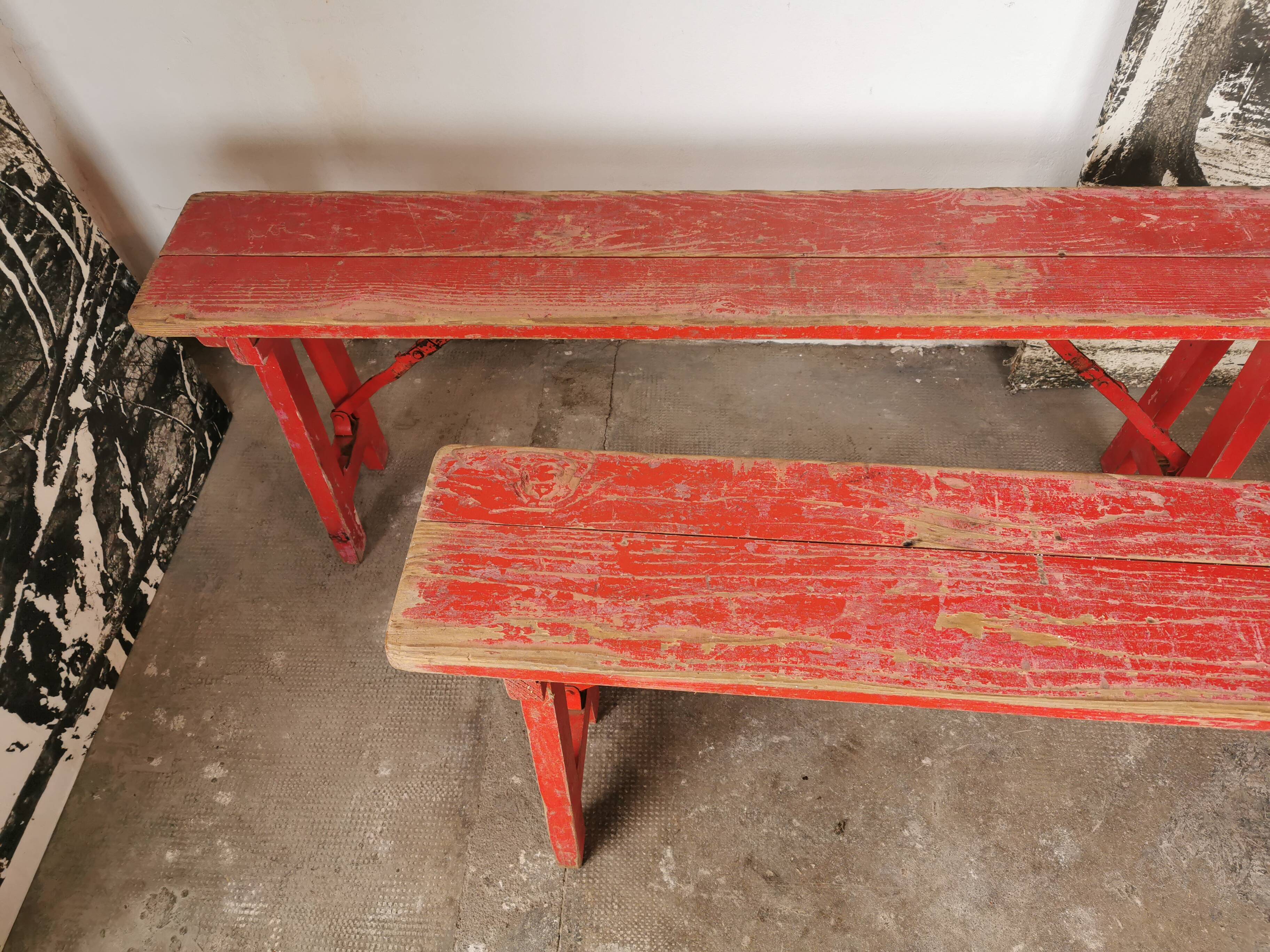 Paire de bancs pliants en bois