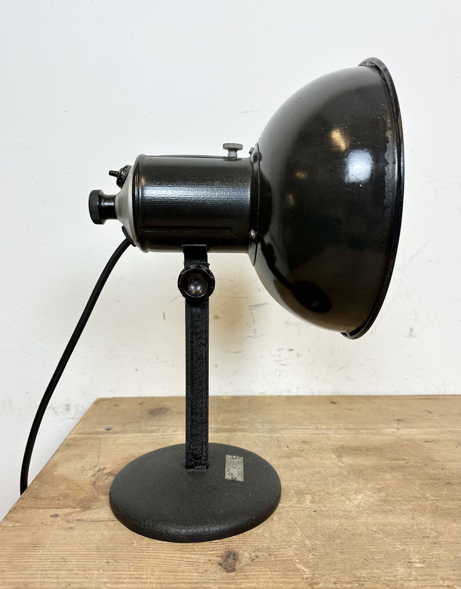 Vintage black enamel table photo lamp, 1950s