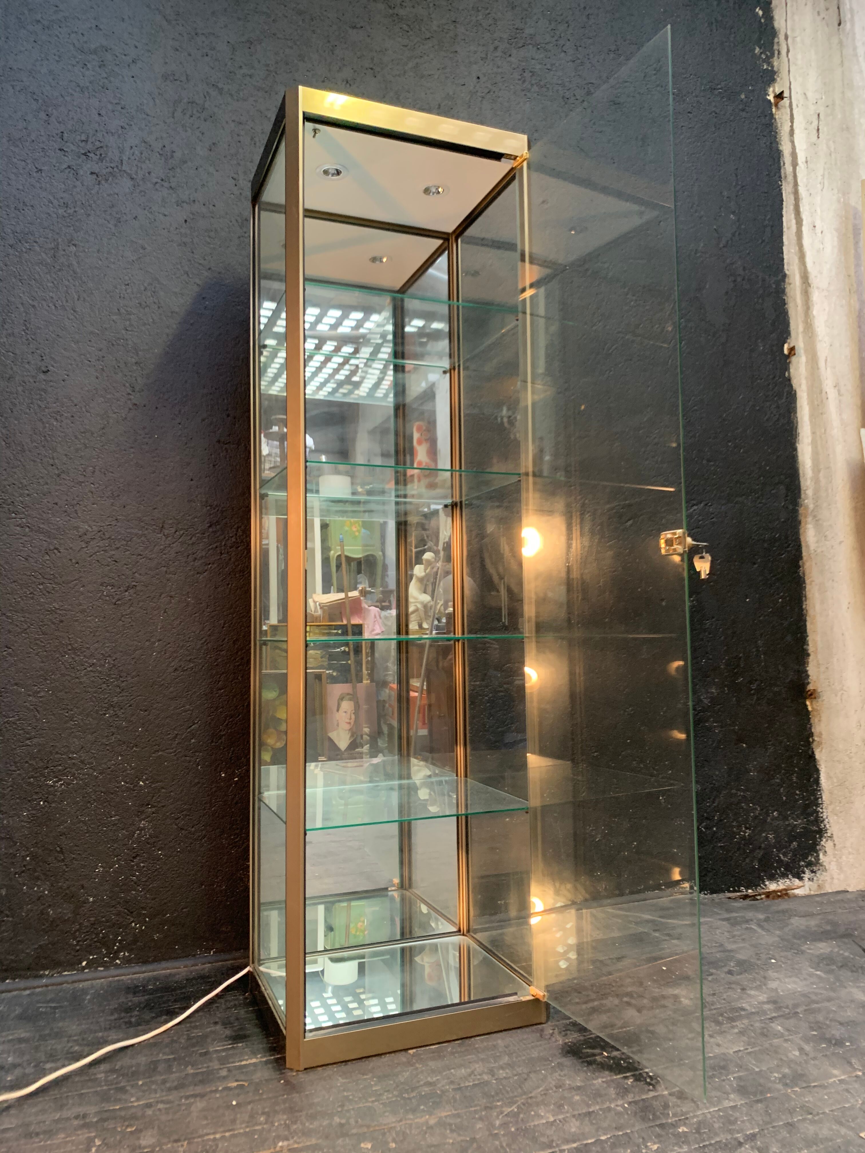 An illuminating presentation showcase...