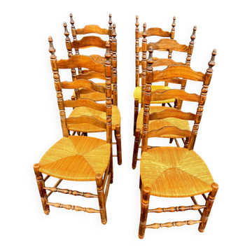 Série de six  chaises rustiques paillées