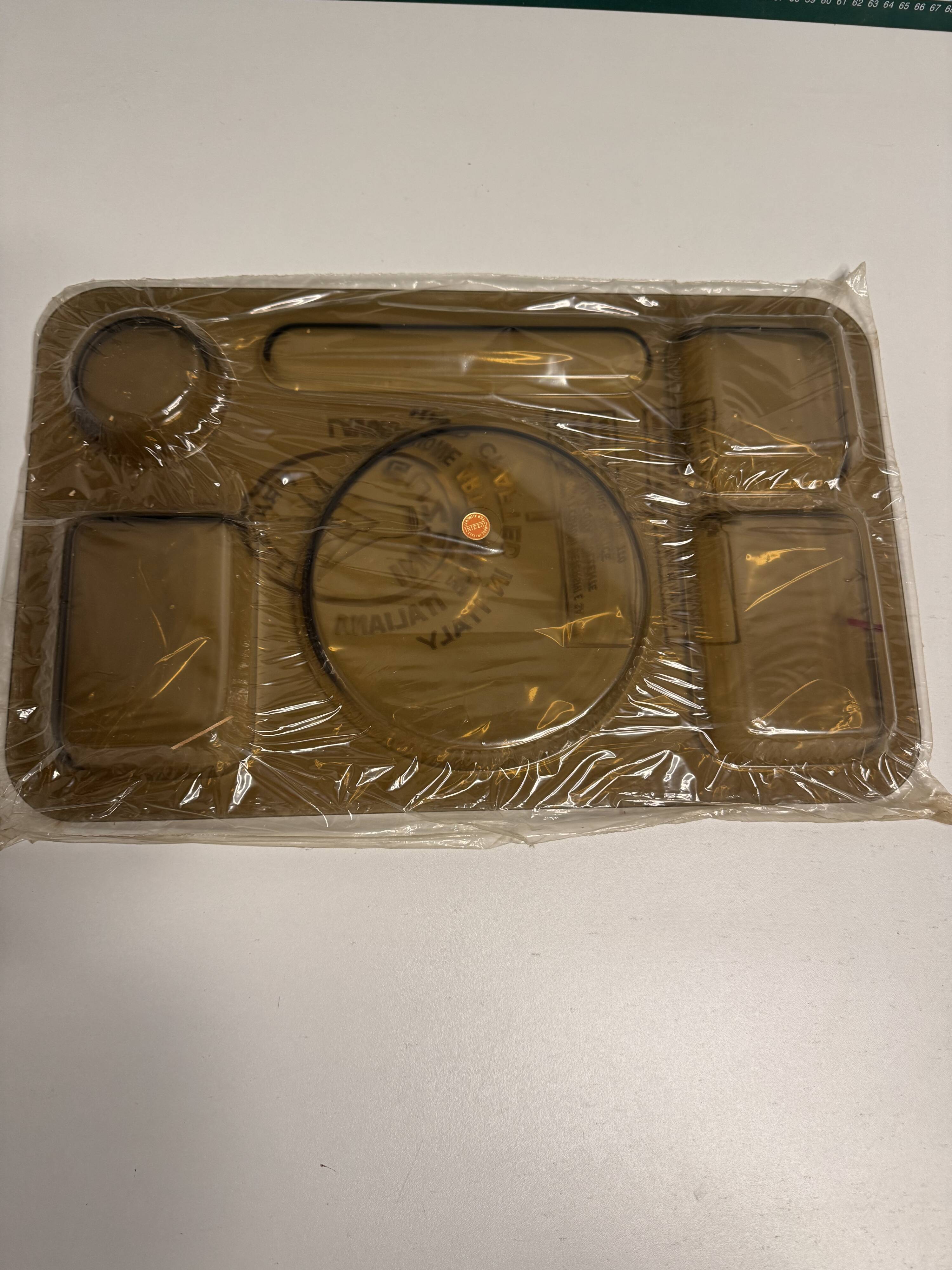 Guzzini Luigi Massoni compartmentalized tray, 1970s