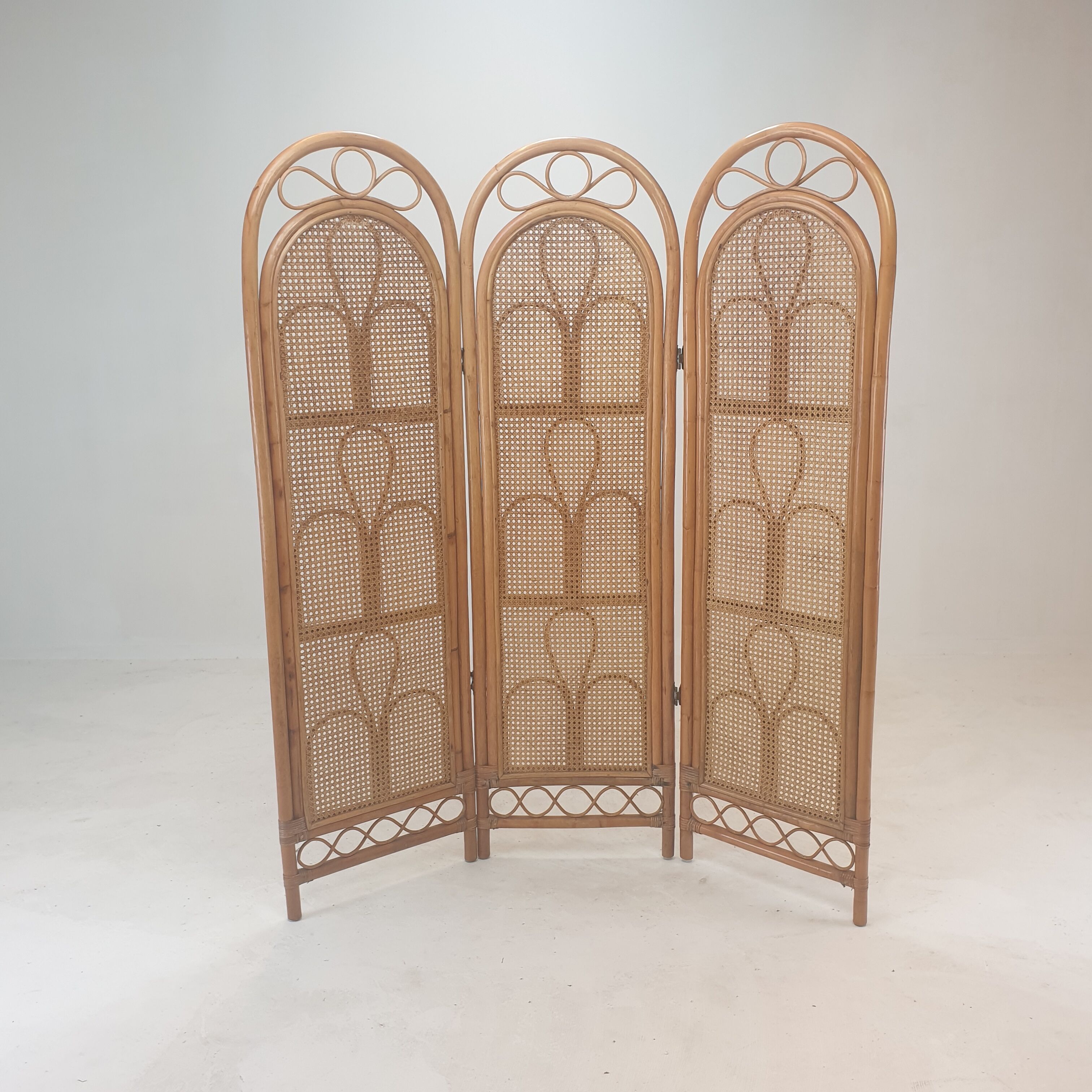 Italian rattan and wicker room divider 1960s