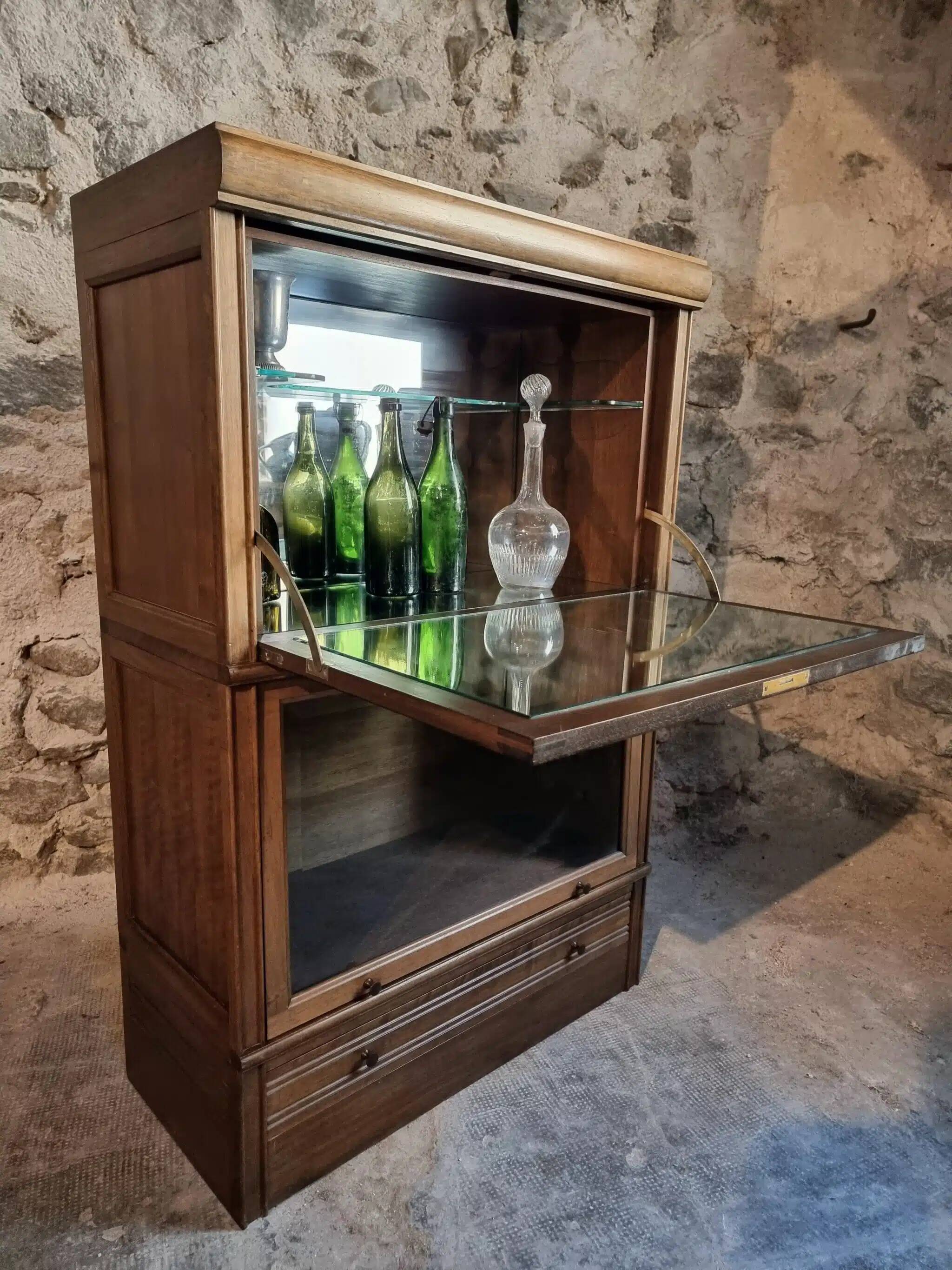 Vintage Globe Wernicke drinks buffet, modular mahogany bar cabinet, 1960s display case.