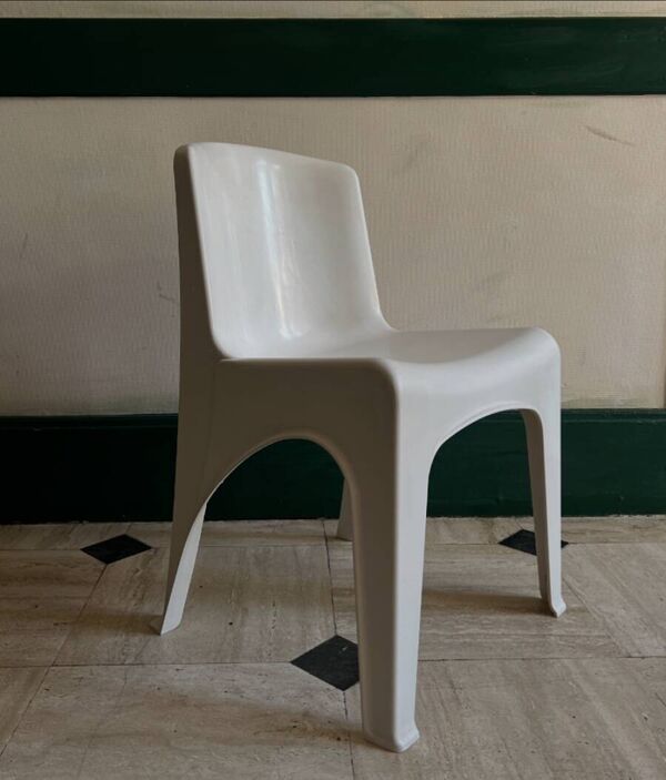 Chaise monobloc design Gilac 1970