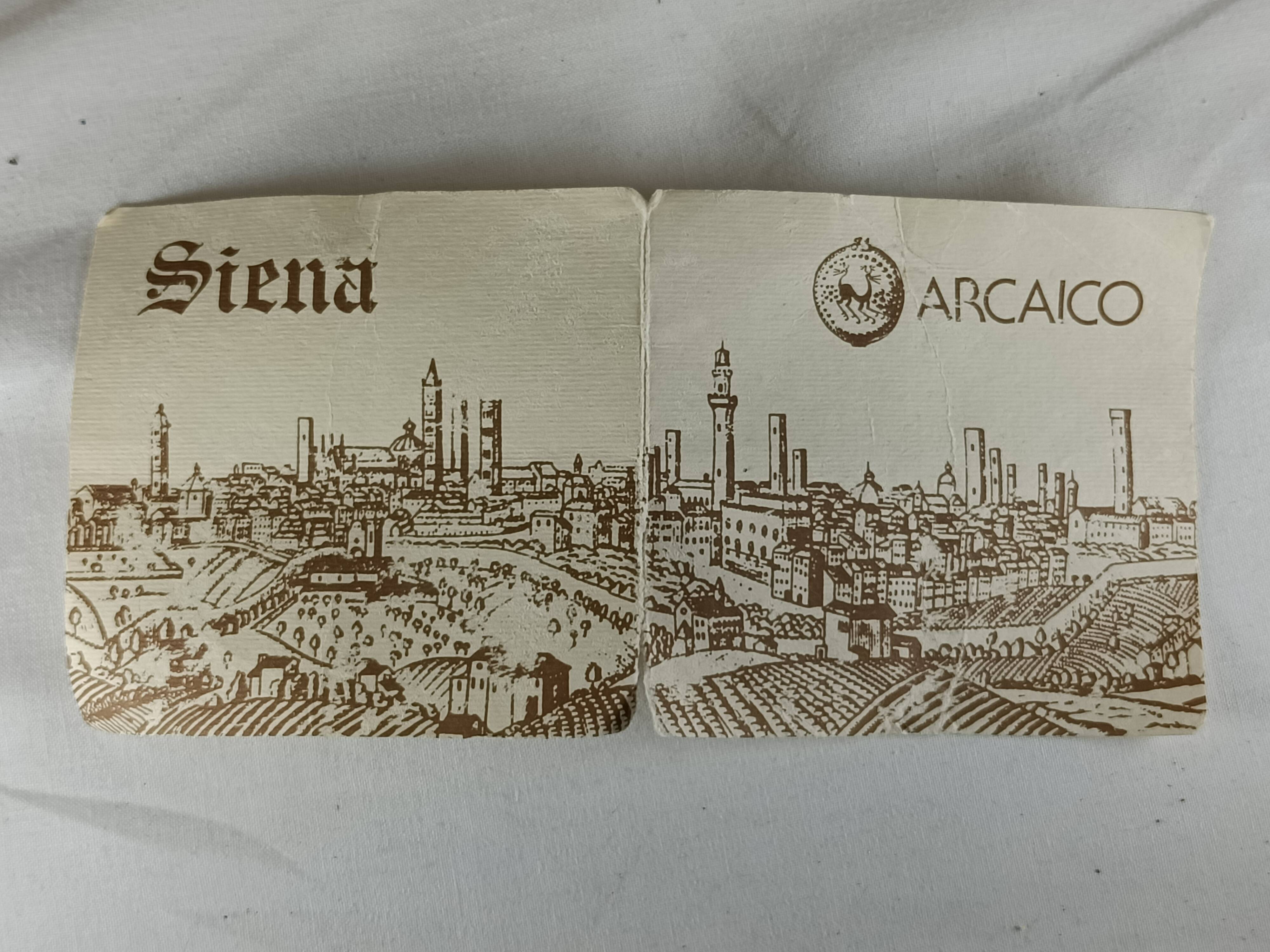 Archaic Italian pitcher from Siena in hand-painted ceramic – animal decoration