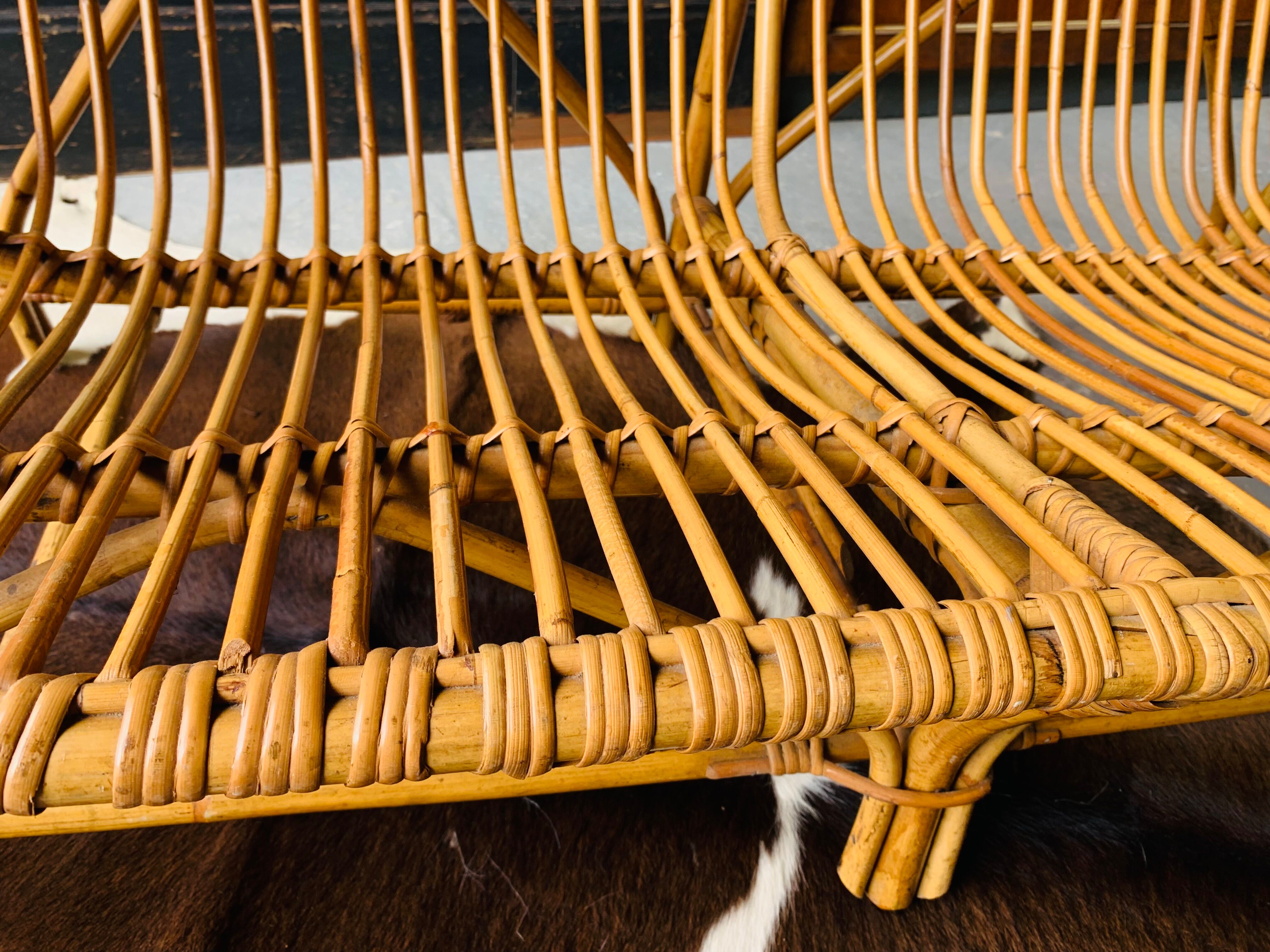 2-seater rattan sofa