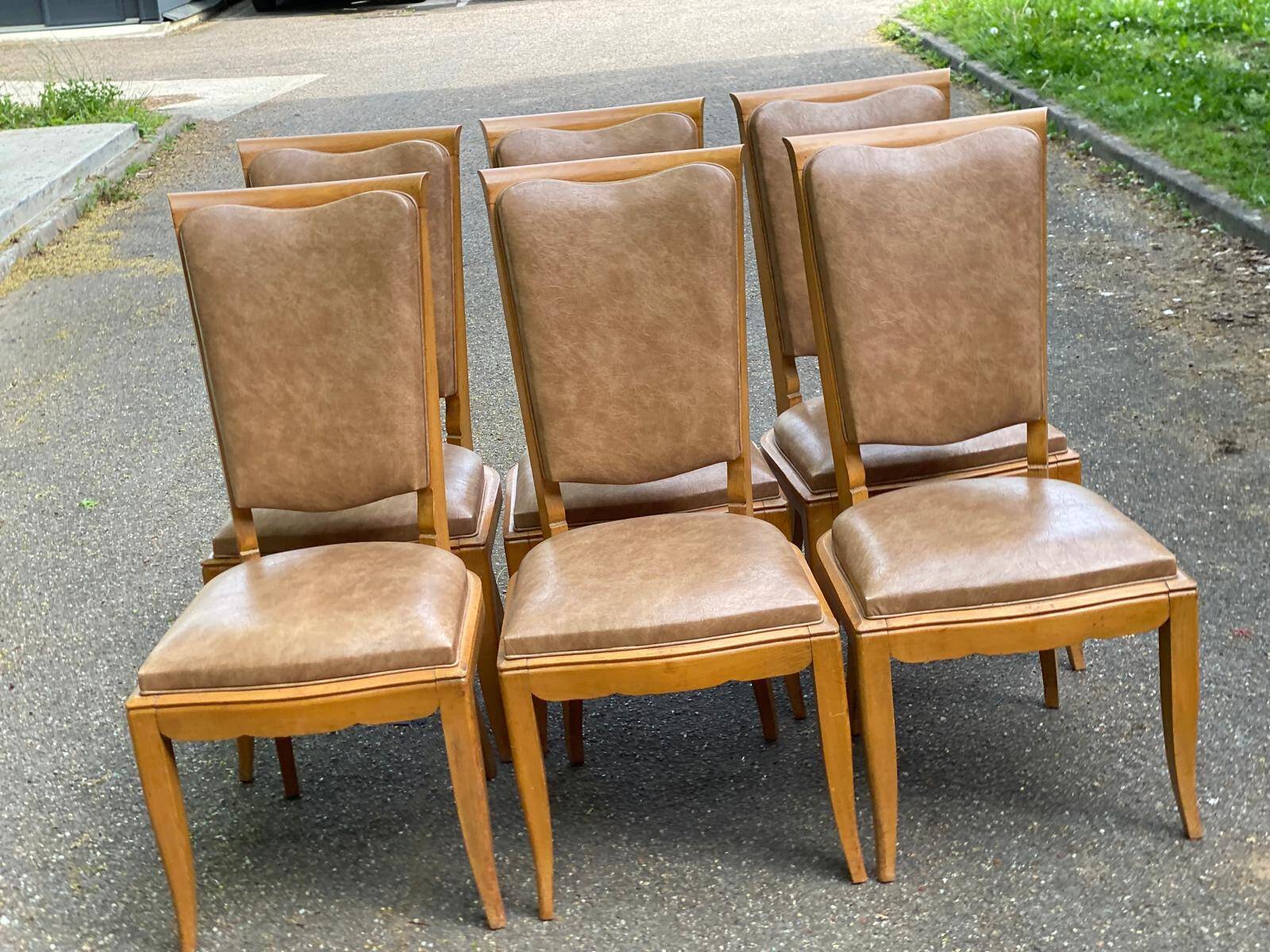 6 Scandinavian Art Deco dining chairs from the 1950s in leather.